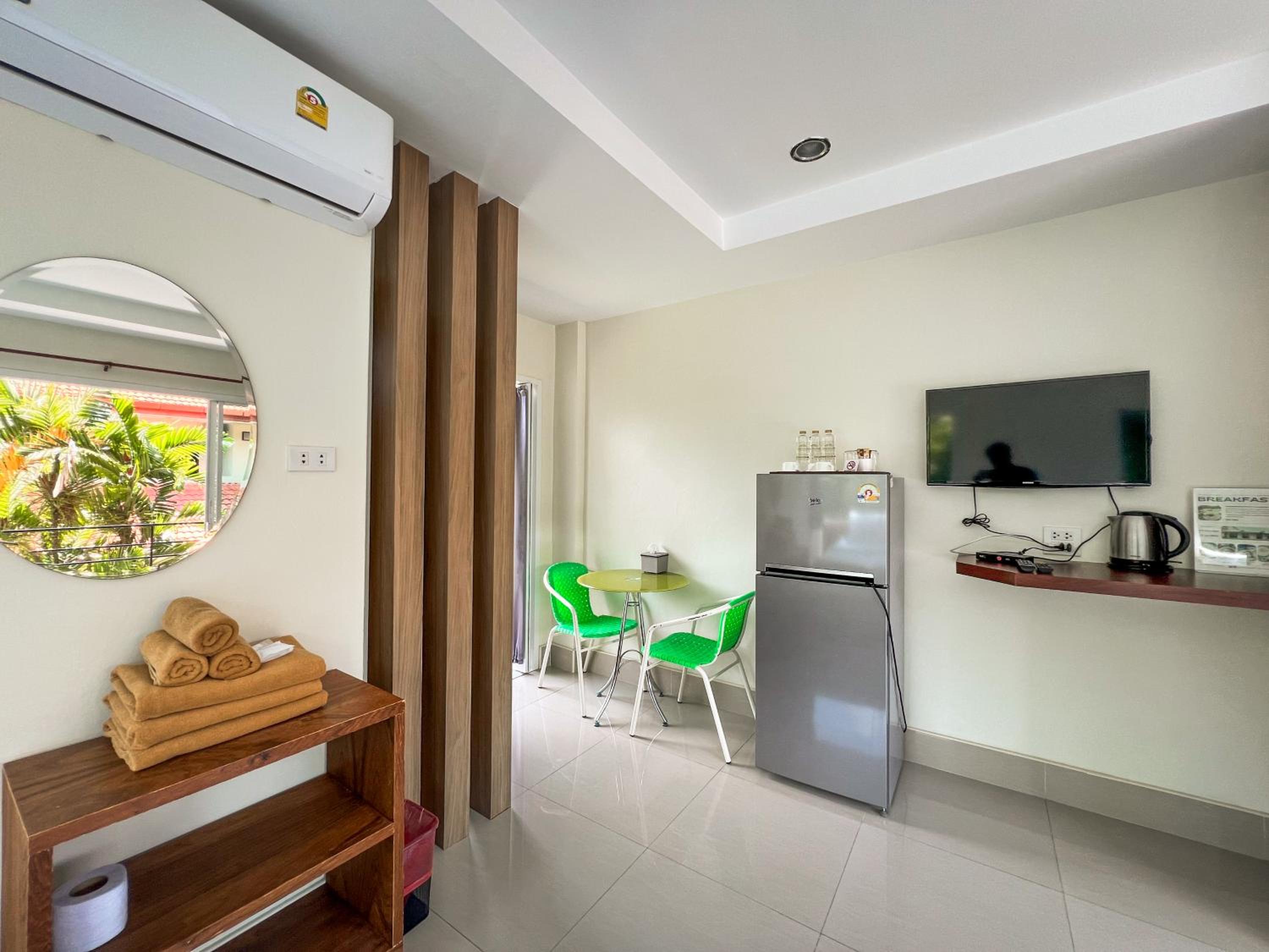 Tachang Airport Hotel