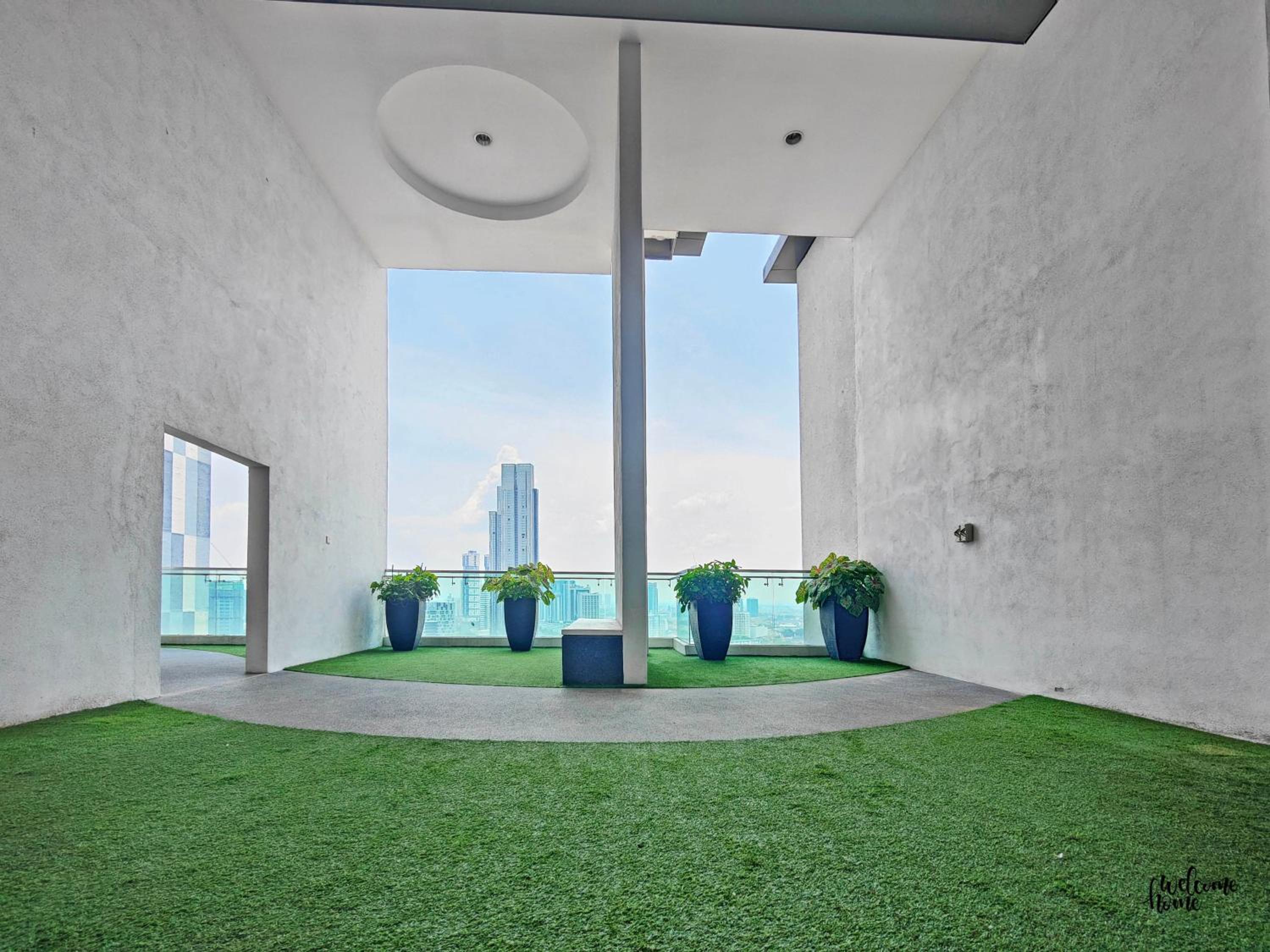 Paragon Suites CIQ Homestay by WELCOME HOME