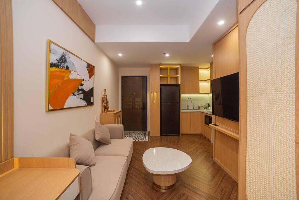 Ryus Apartment at Sohos residence 1414