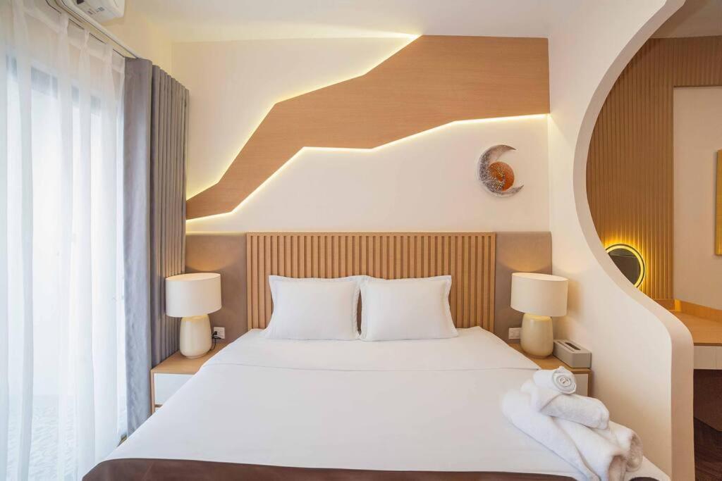 Ryus Apartment at Sohos residence 1414