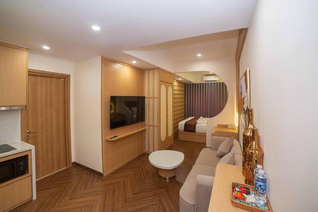 Ryus Apartment at Sohos residence 1414