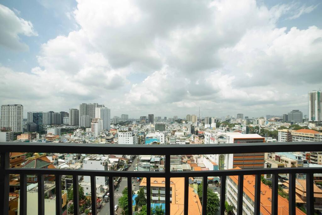 Ryus Apartment at Sohos residence 1414