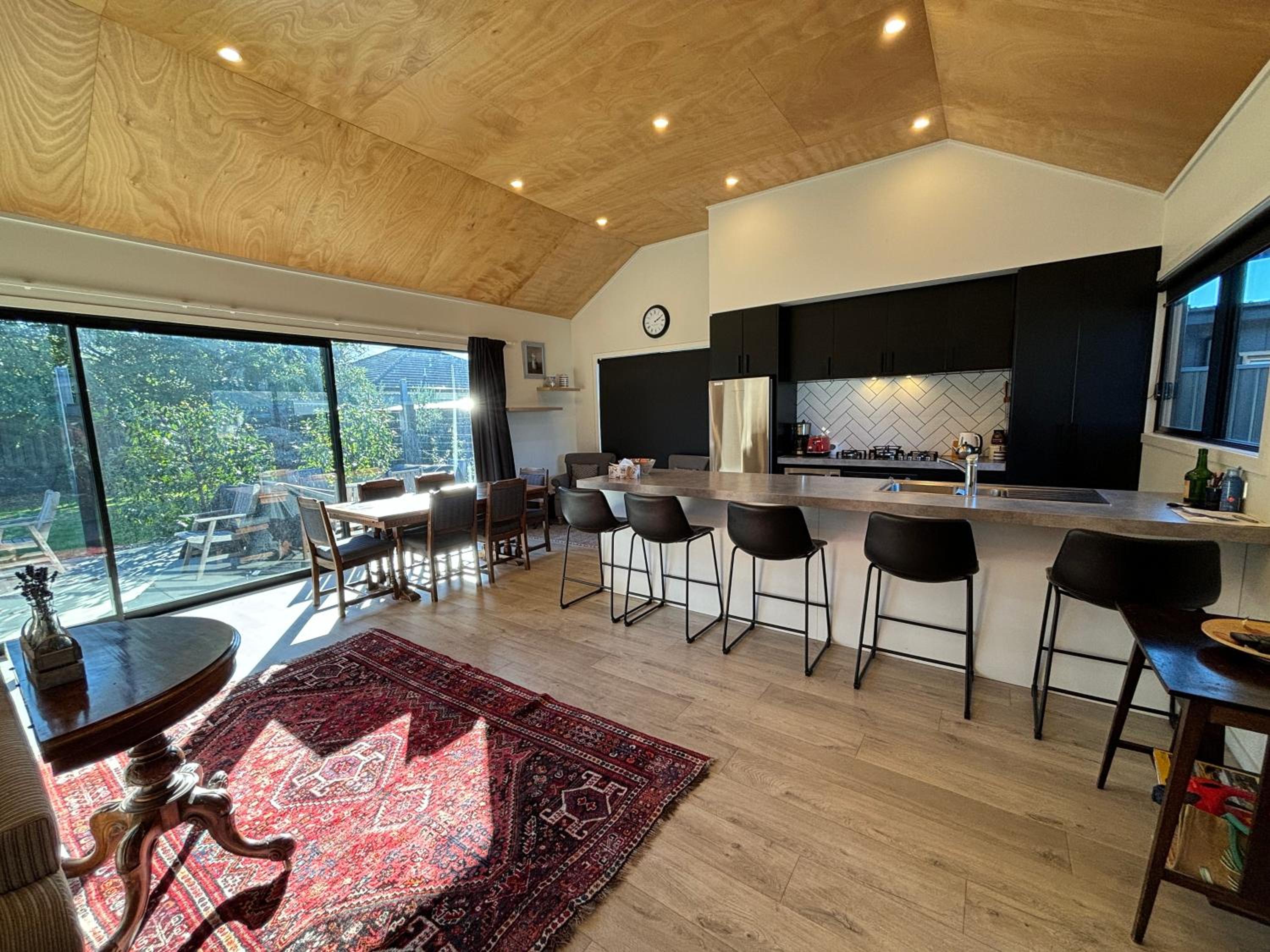 Pedal and Play - Cromwell Holiday Home view 3