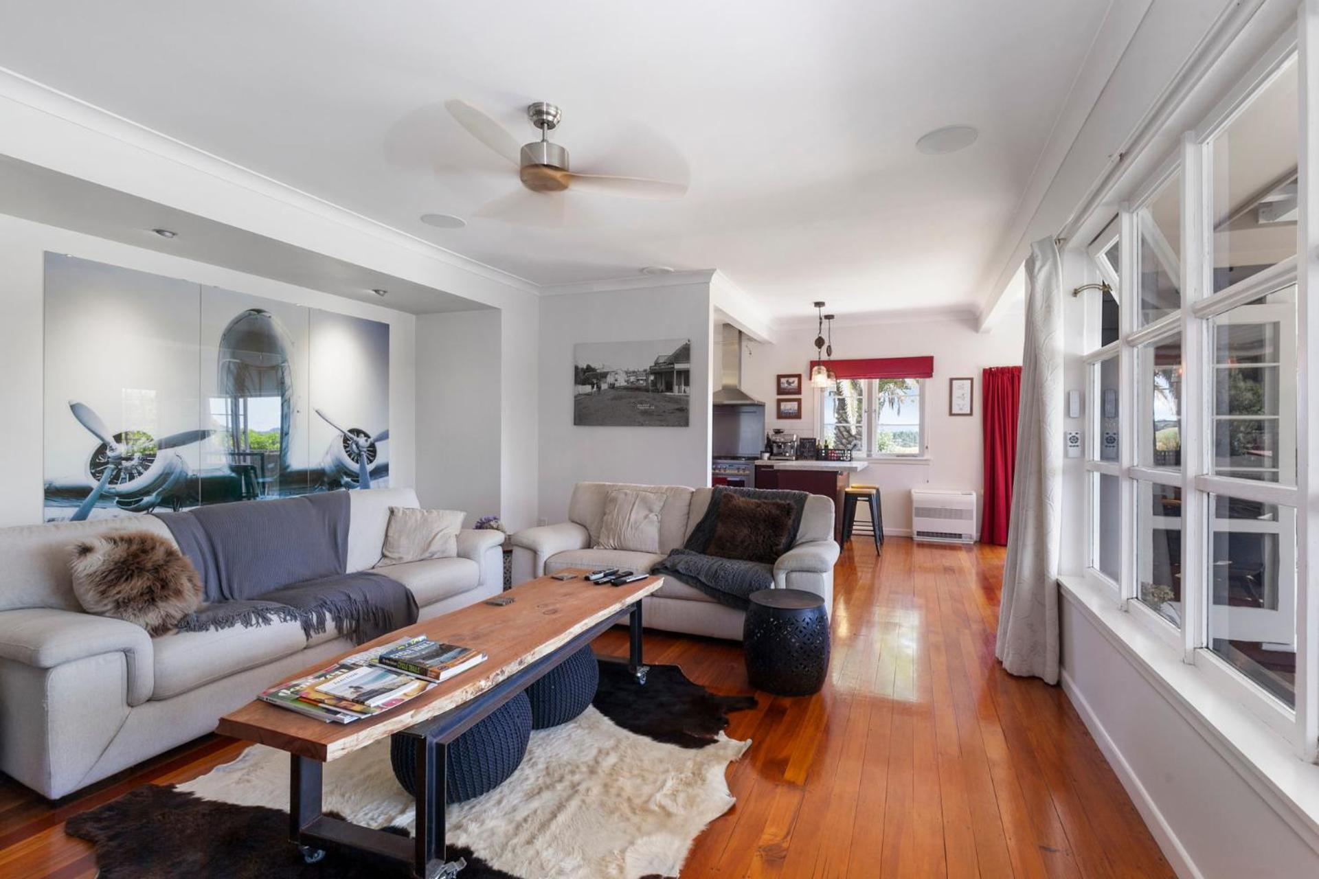 Country Idyll House - Sandspit Holiday Home view 5