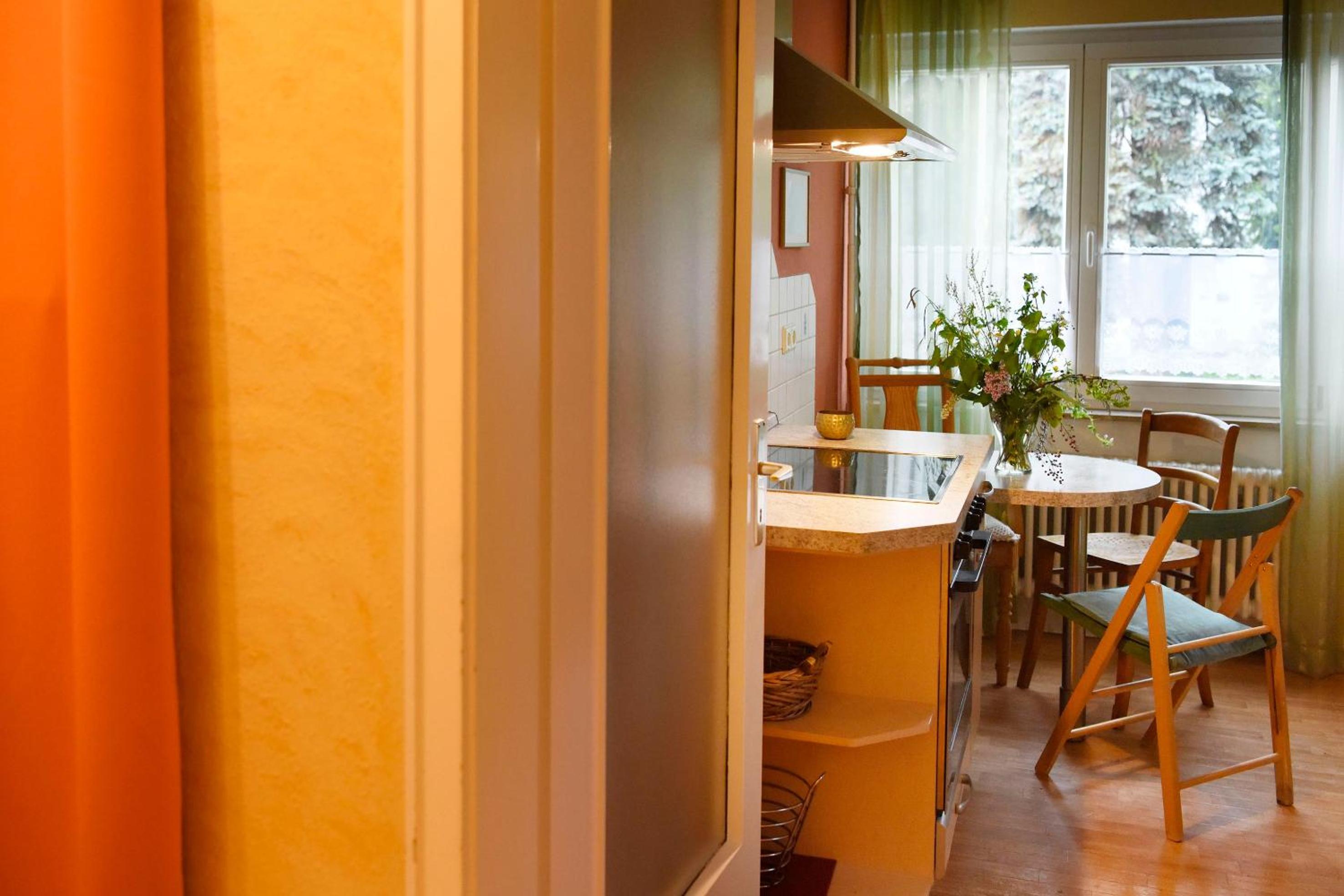 3-Raum-Ferienwohnung Auszeit, Badewanne WC, 82 qm, EG