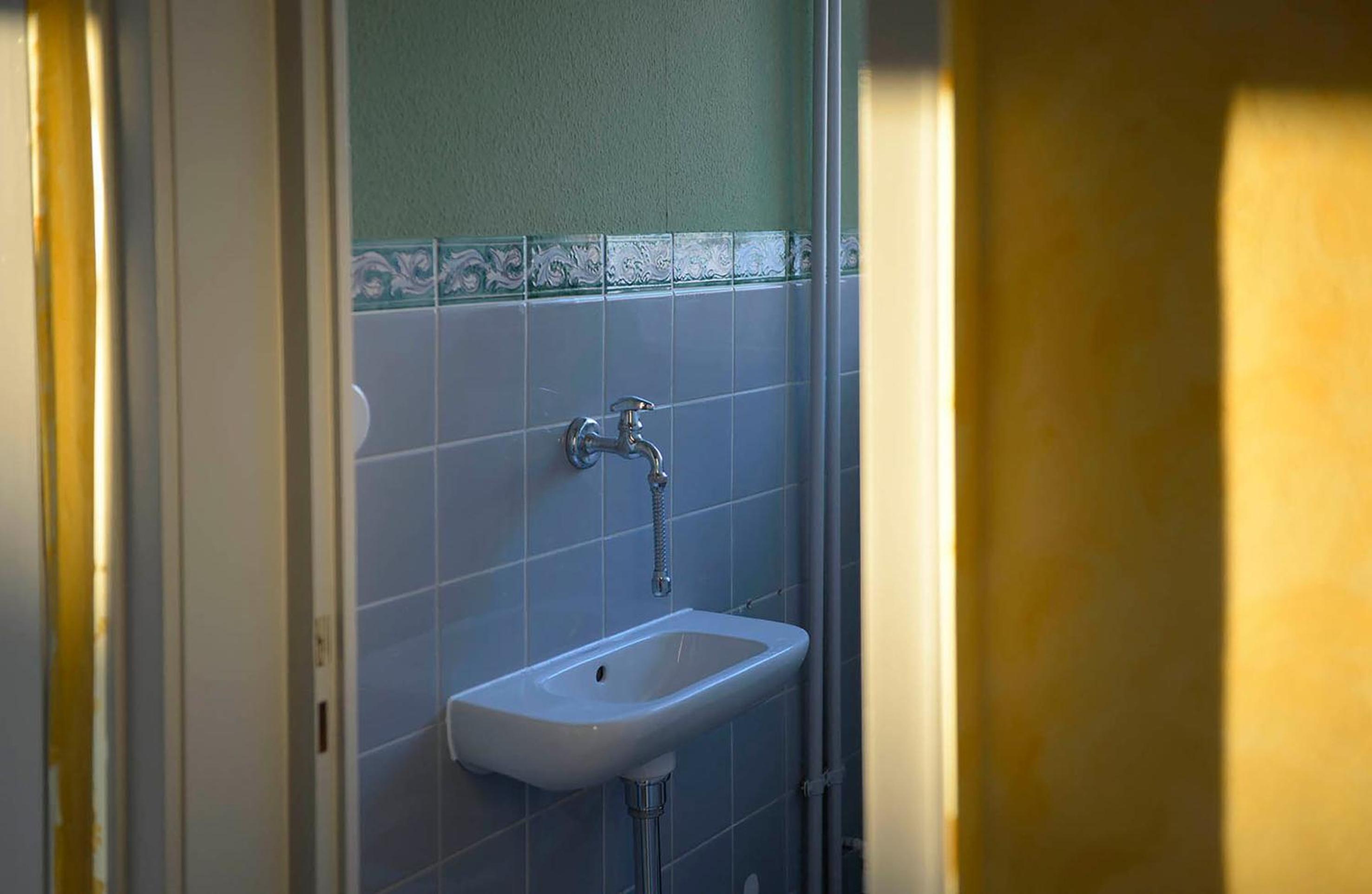 3-Raum-Ferienwohnung Auszeit, Badewanne WC, 82 qm, EG