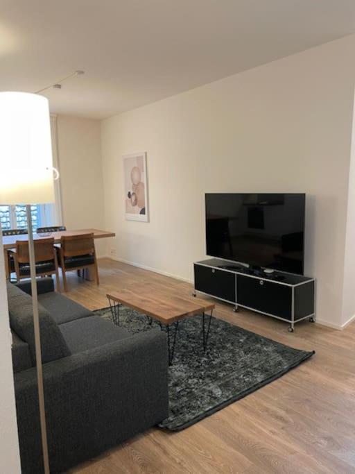 Elegant 2BR Apartment - Canal3