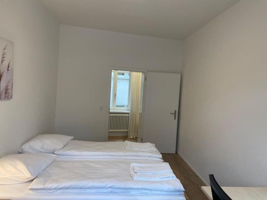 Elegant 2BR Apartment - Canal3