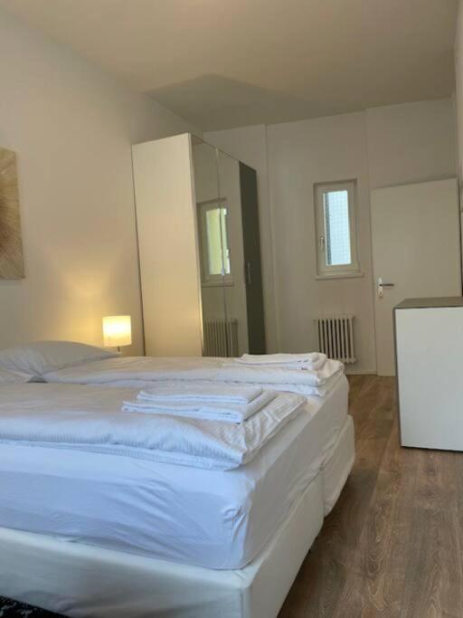 Elegant 2BR Apartment - Canal3