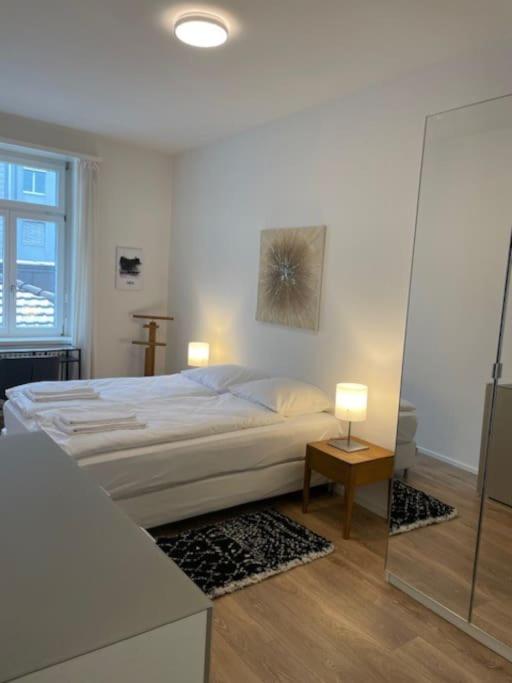 Elegant 2BR Apartment - Canal3