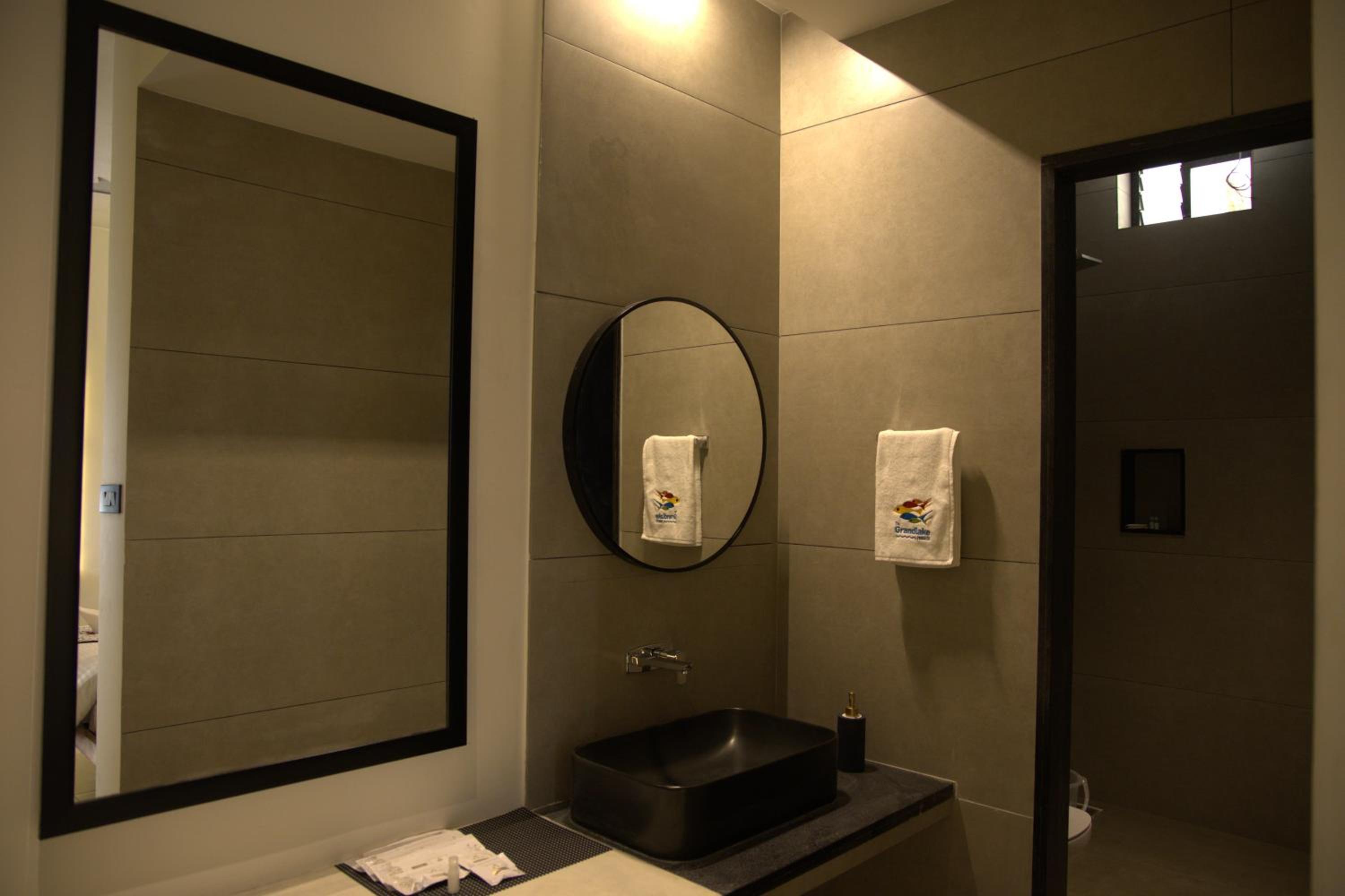 The Grand Lake Resorts view 5