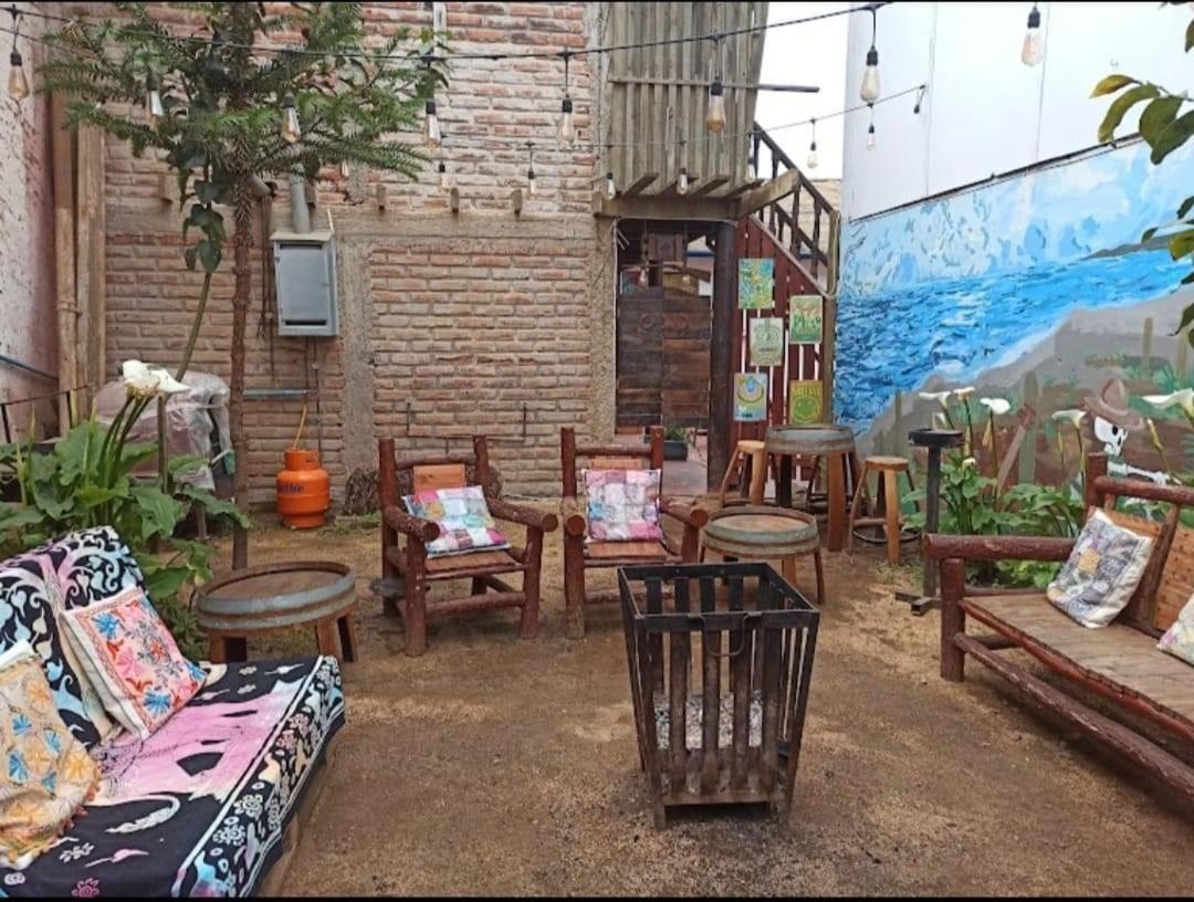Hostal Pichilemu Traveland
