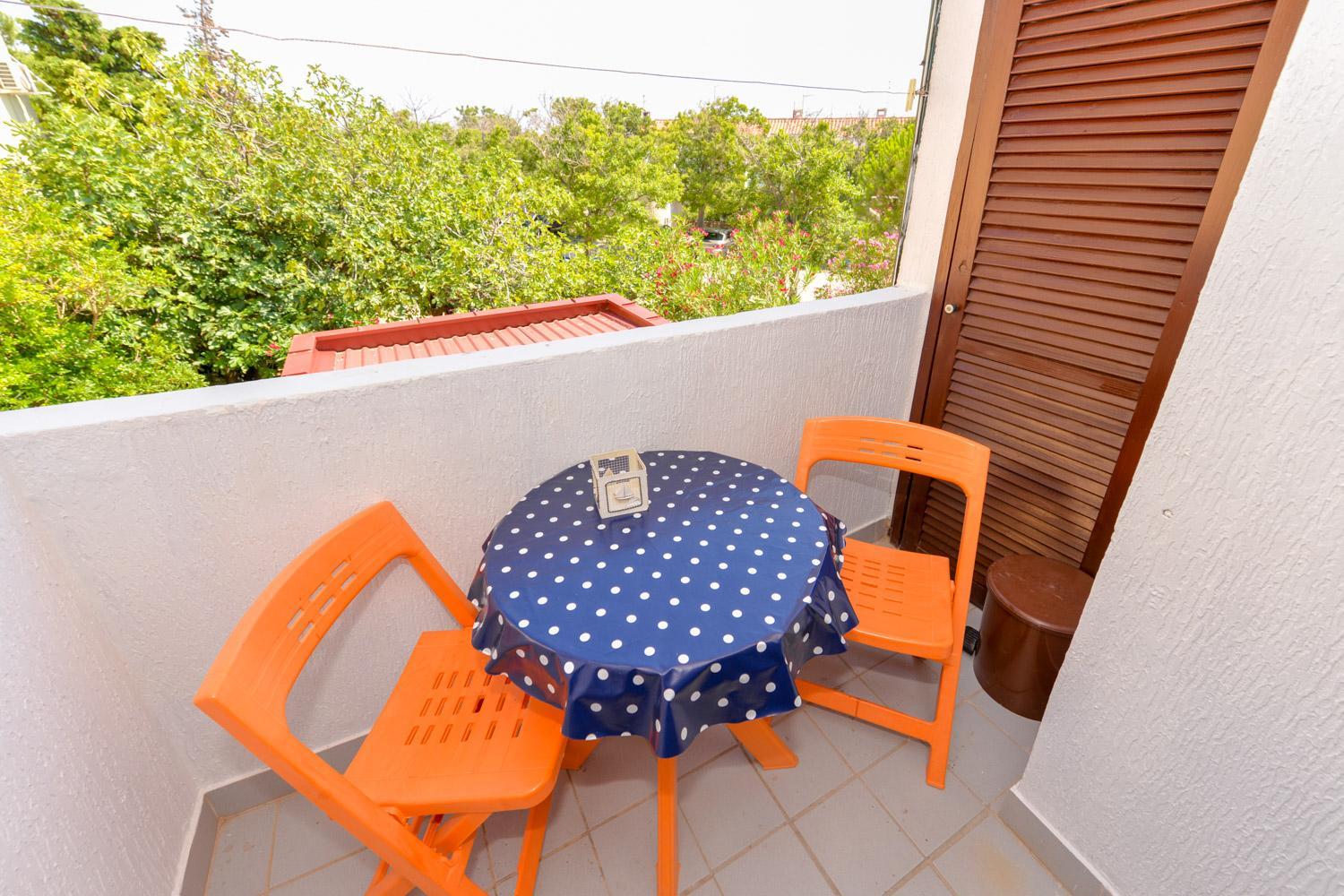 Studio apartment Georgina view 3