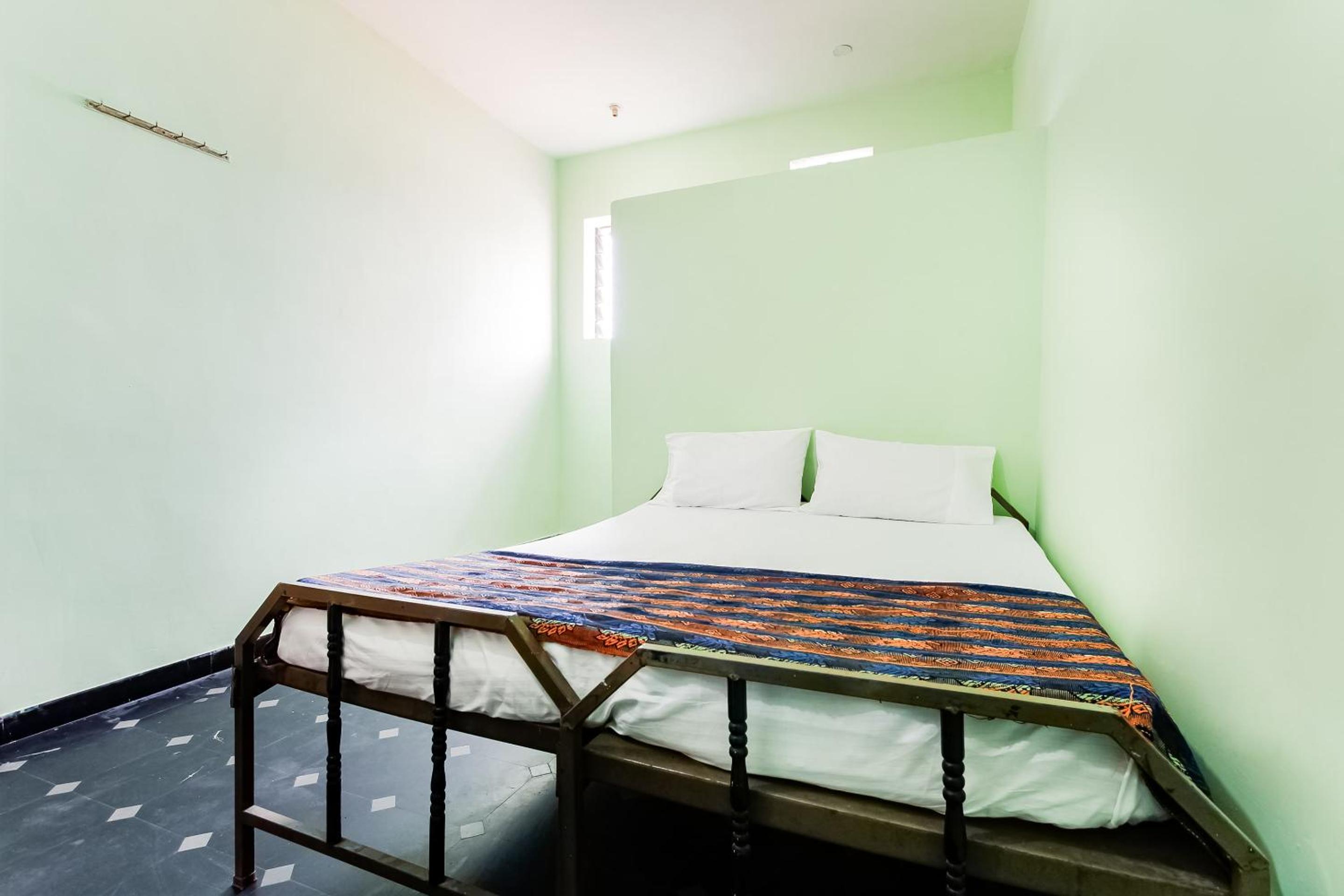 Hotel O Saravana Stays view 4