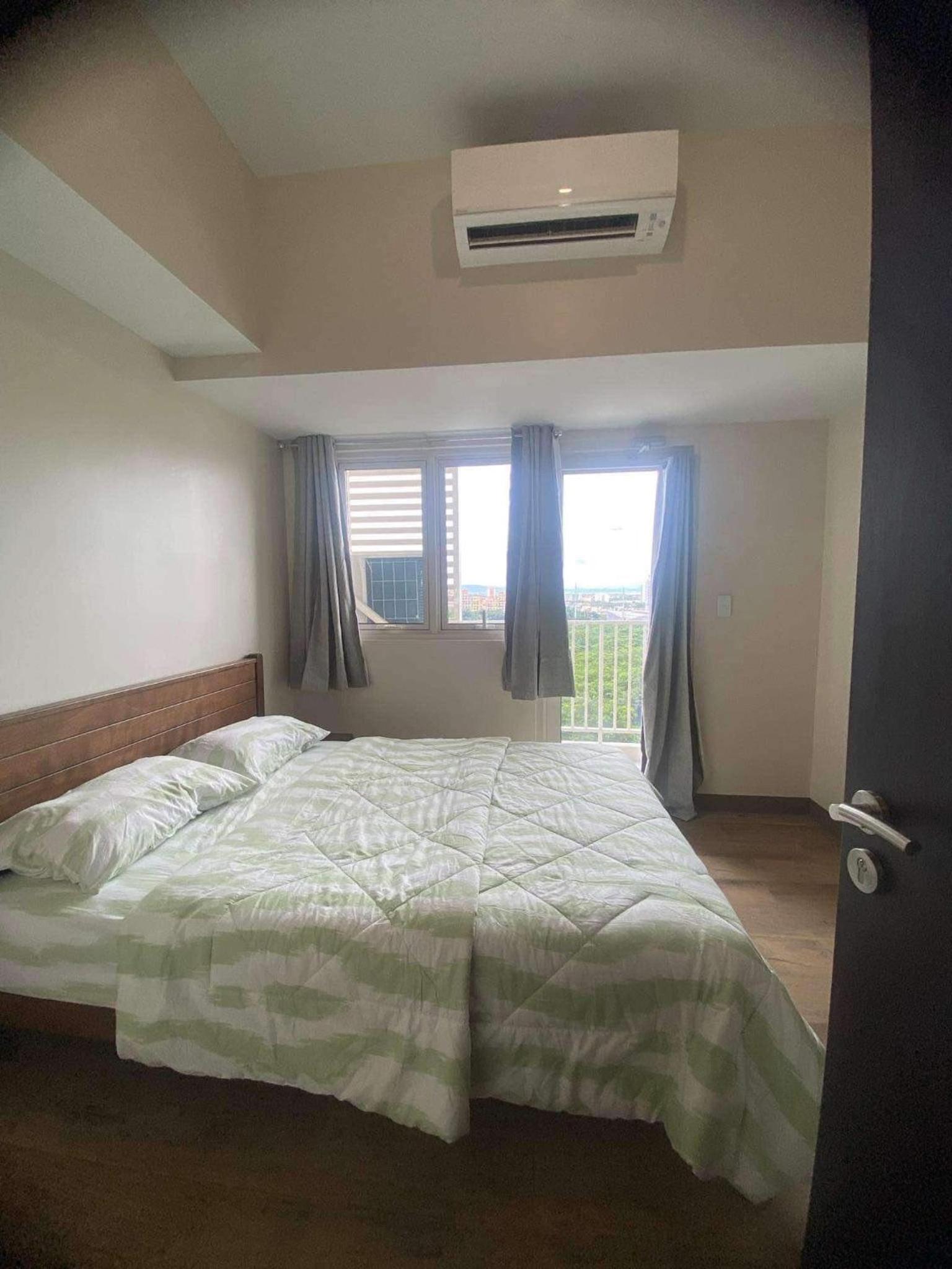 Park McKinley West unit 9Y Tower B view 2