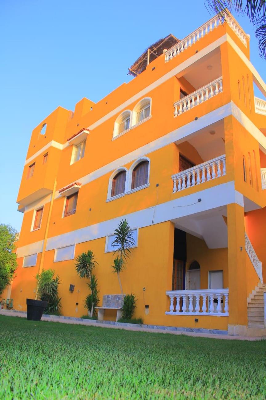 Sakkara pyramid inn hotel