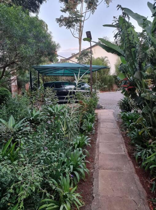 Cozy 1-Bed with Garden Oasis view 2