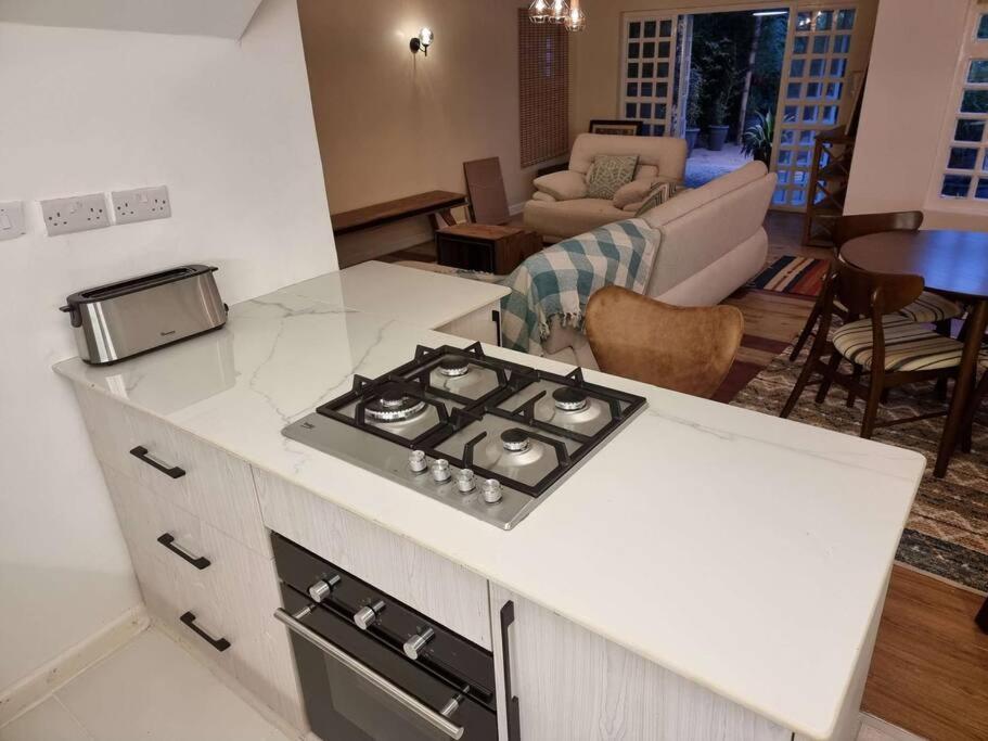 Cozy 1-Bed with Garden Oasis view 5