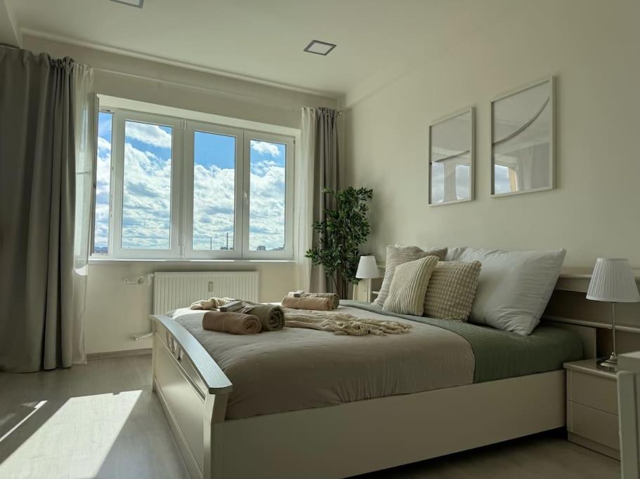 Rentero Modern APT City Hideaway