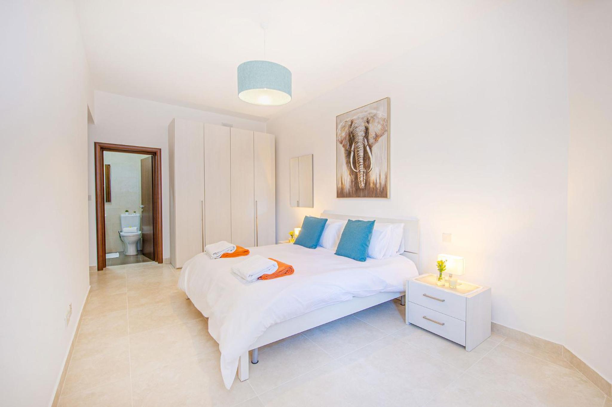 Hillock Residence Apartments