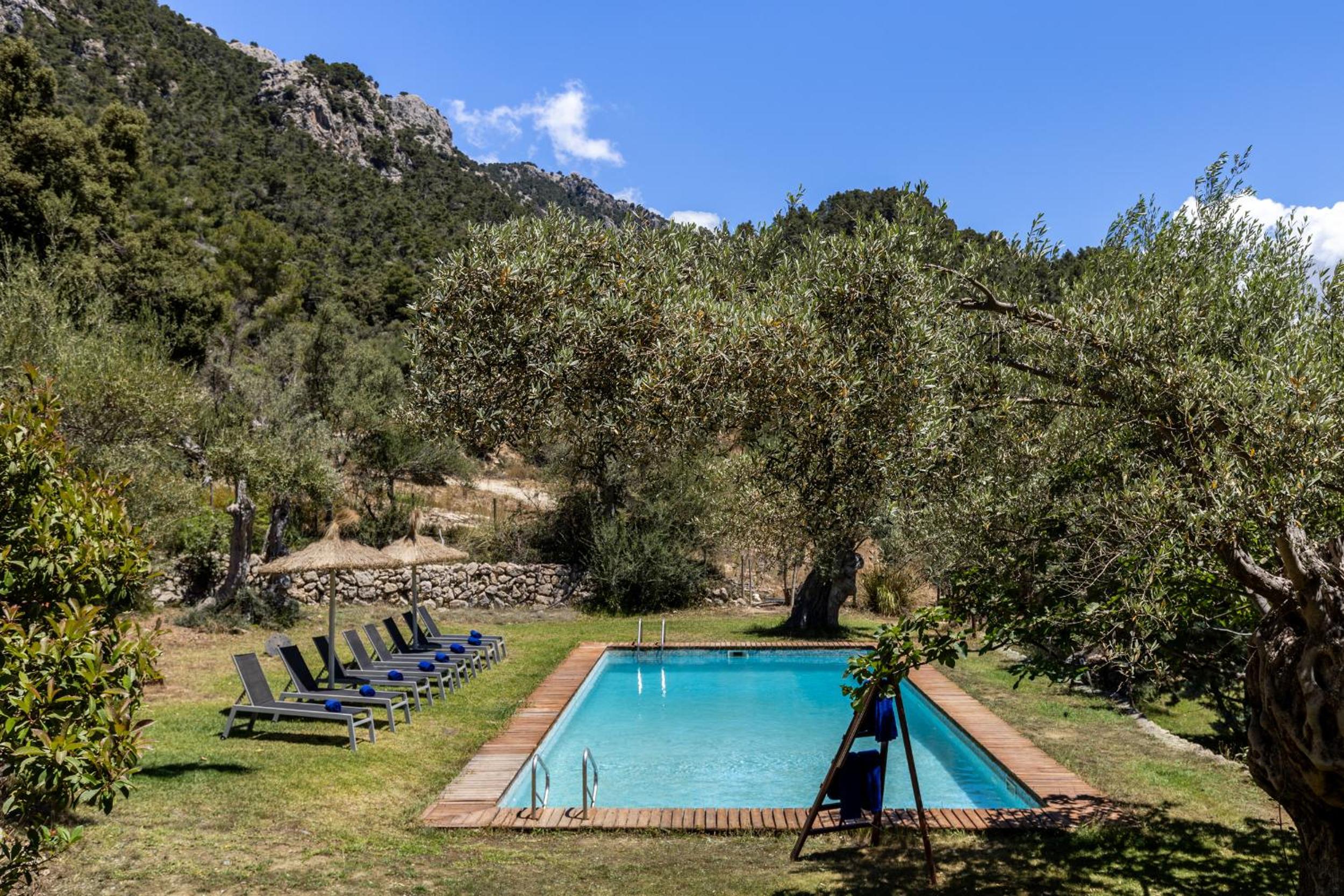 Honor - Rustic villa for 16 people view 4