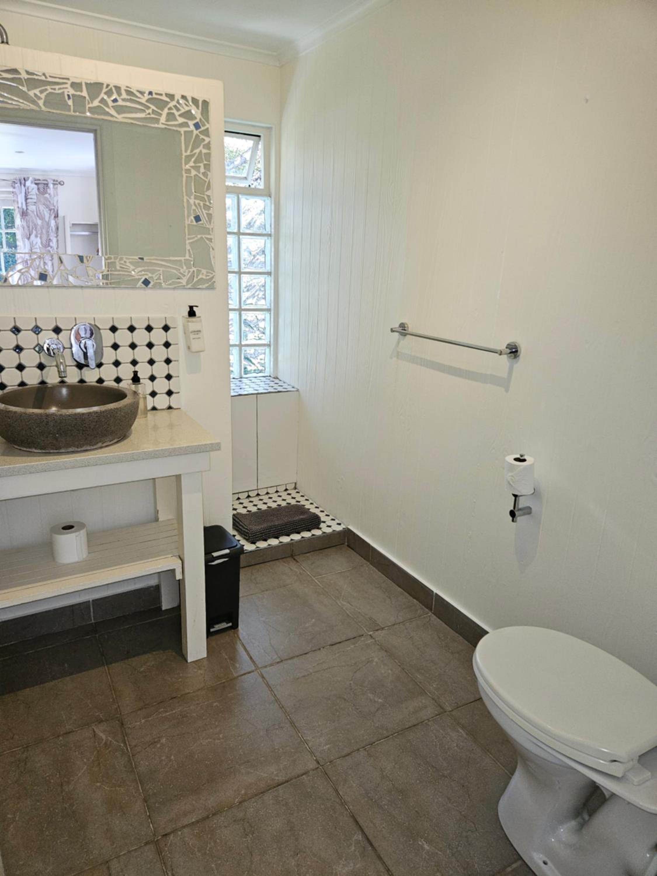 Stannards Guest Lodge 4 Star B&B, Knysna view 4
