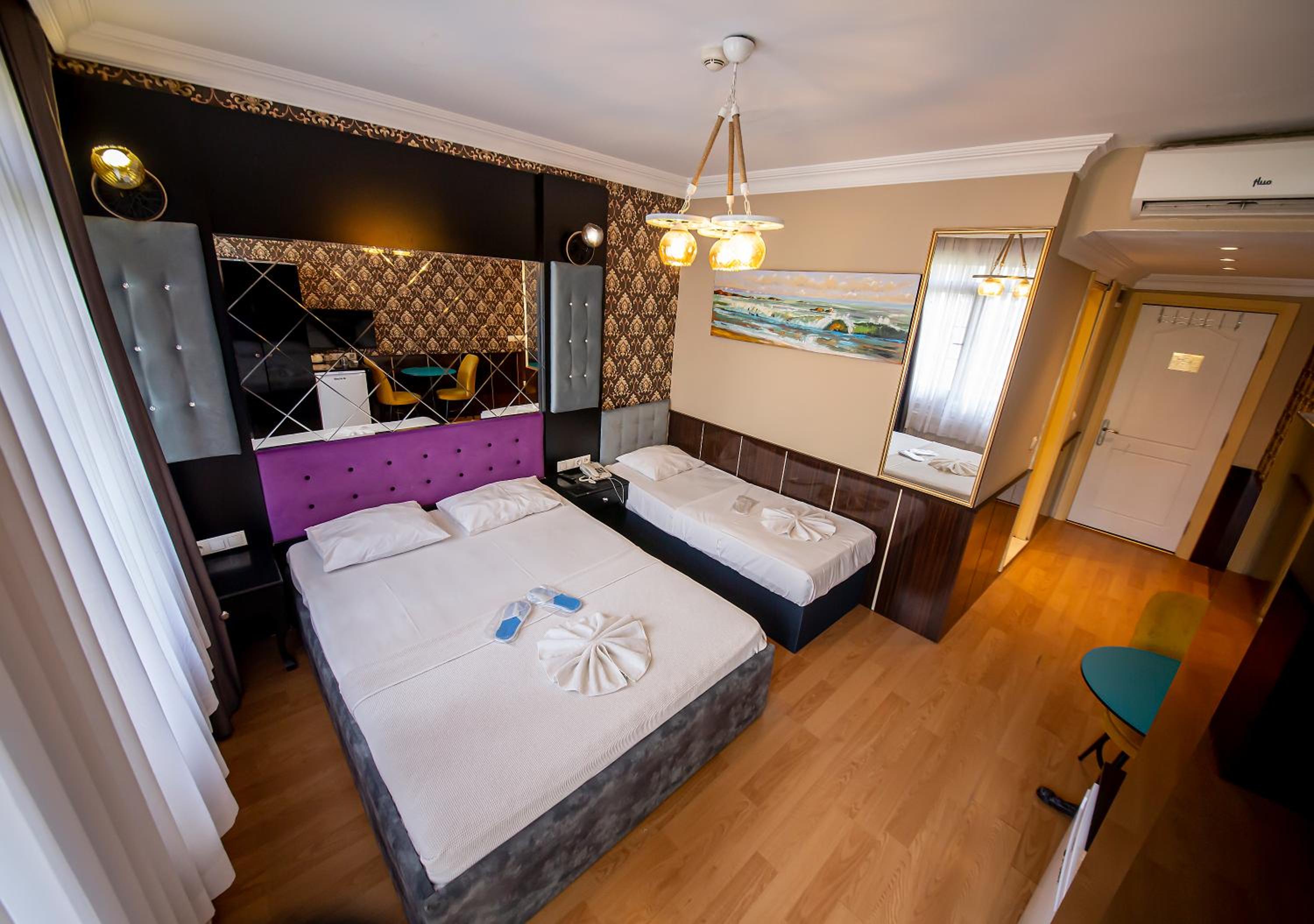 Royal Palace Otel - Image 21