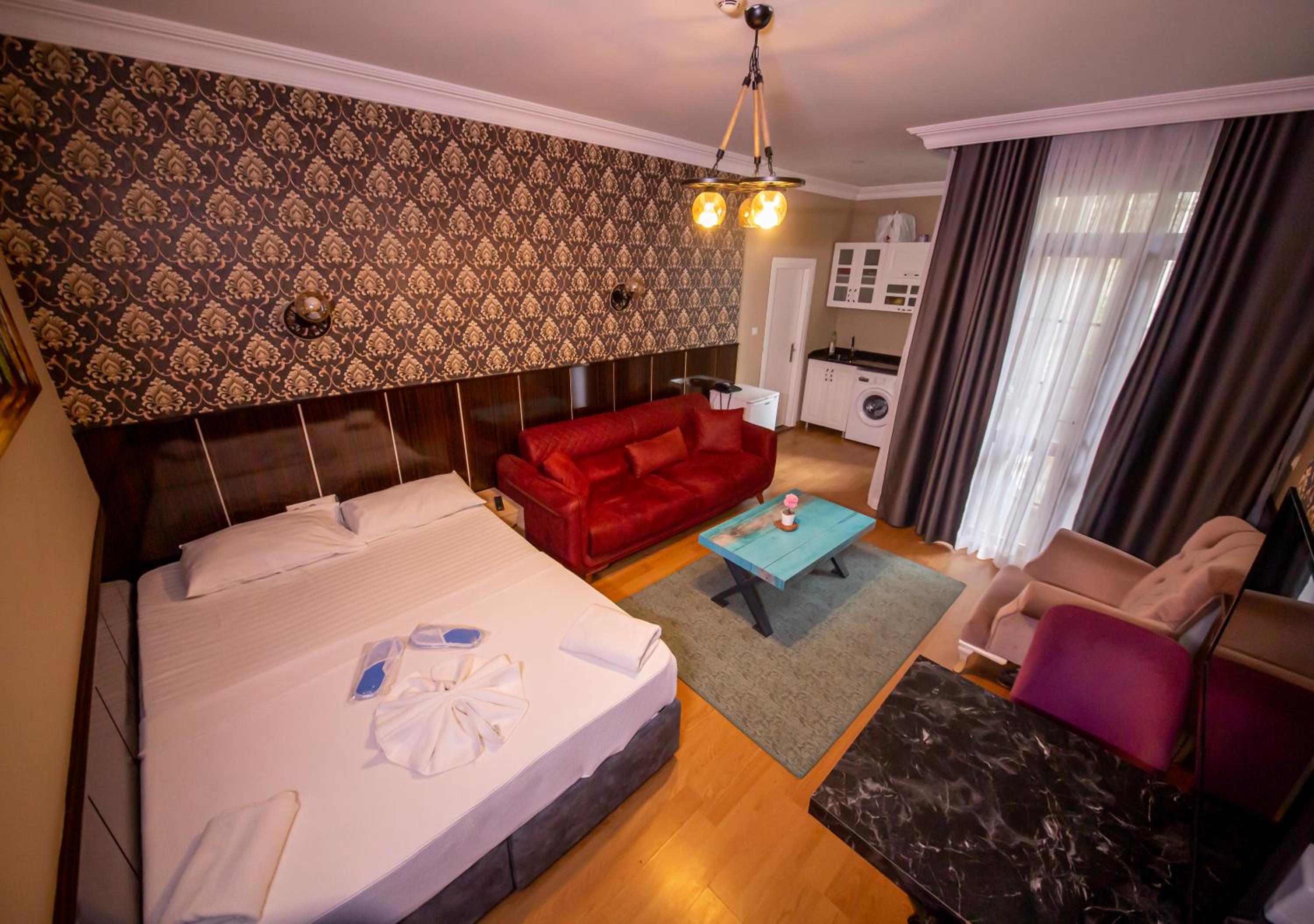 Royal Palace Otel - Image 13