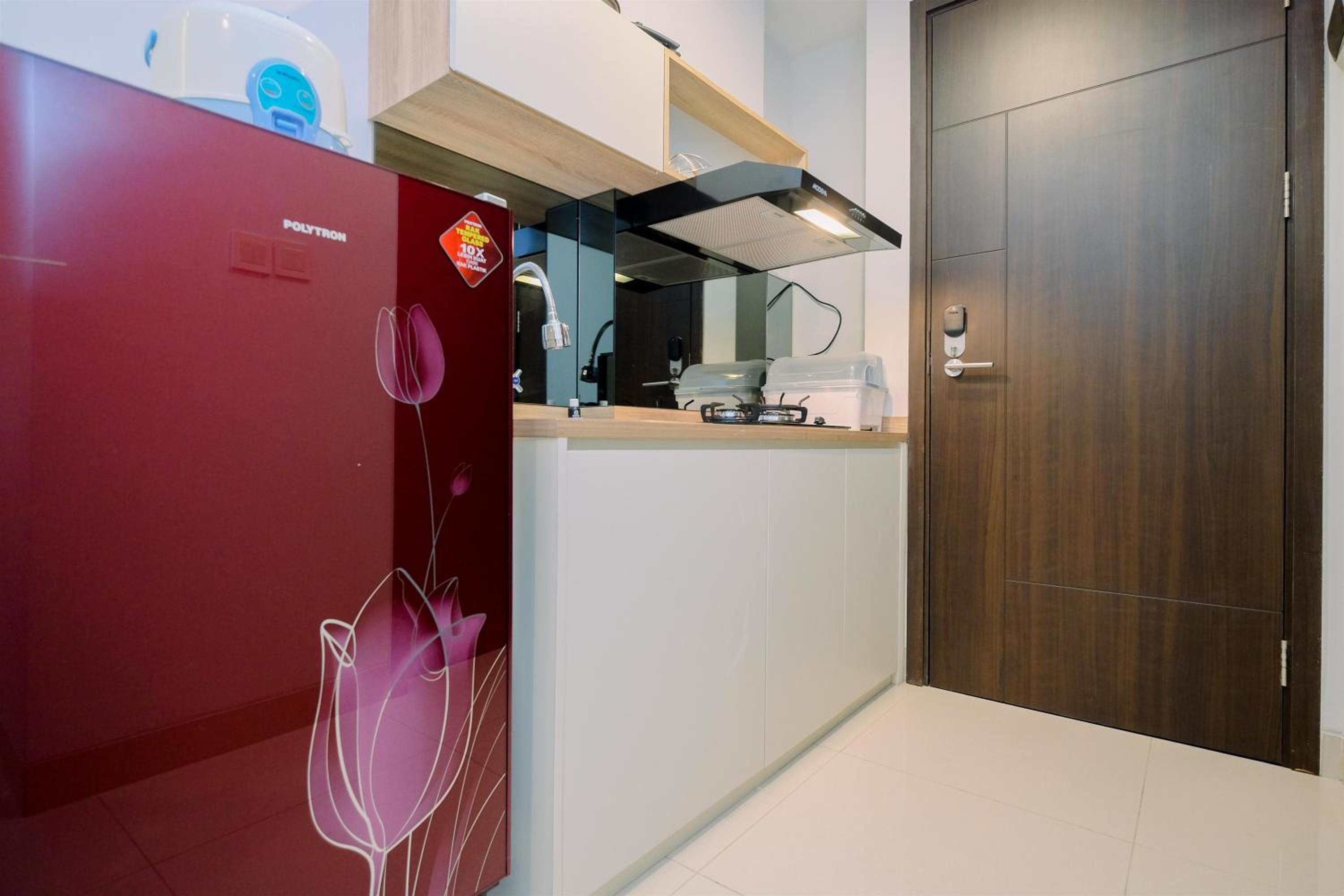 Comfy and Best Deal Studio at Citra Living Apartment By Travelio