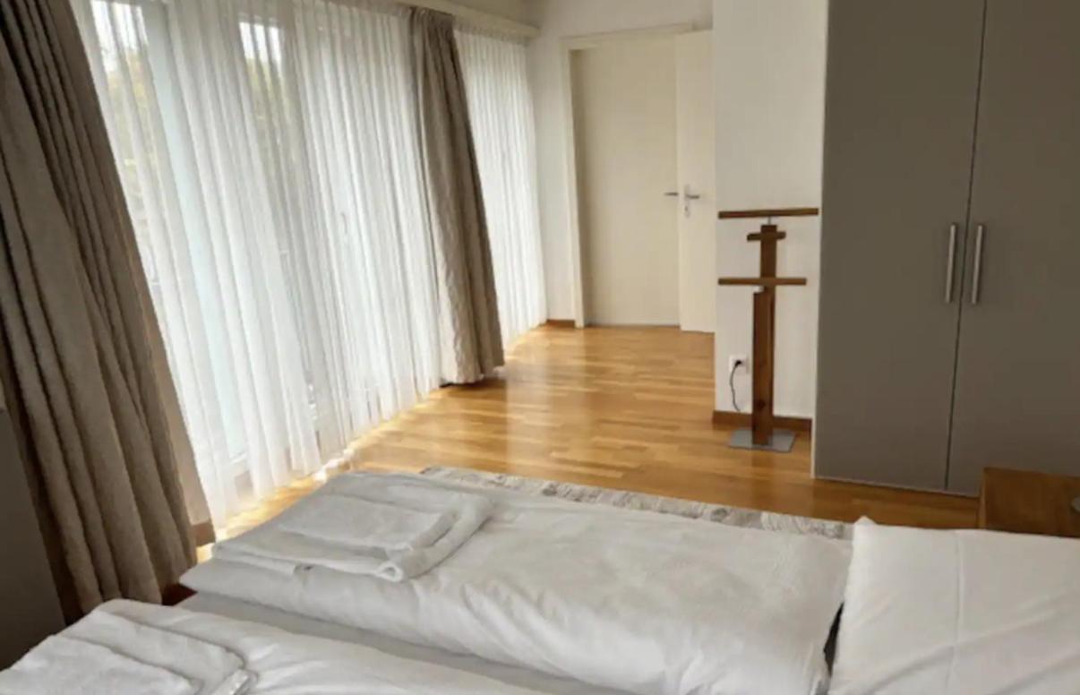 Executive 1 bedroom in the center - D11
