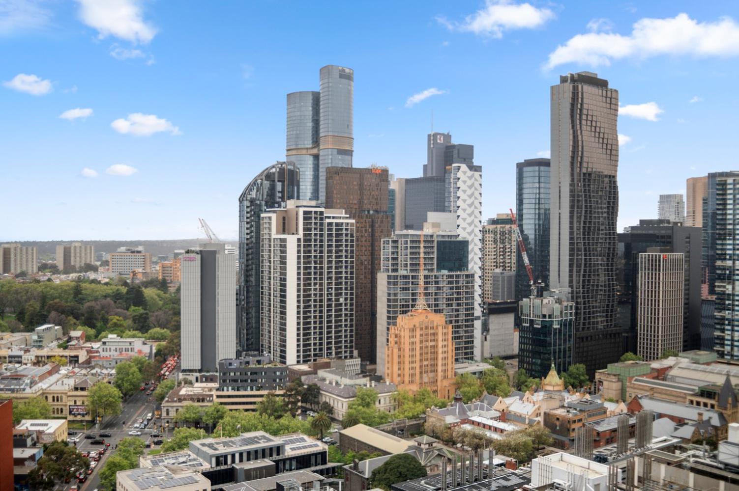 Hotel Serene 2br Apartment In Melb Cbd With Free Parking