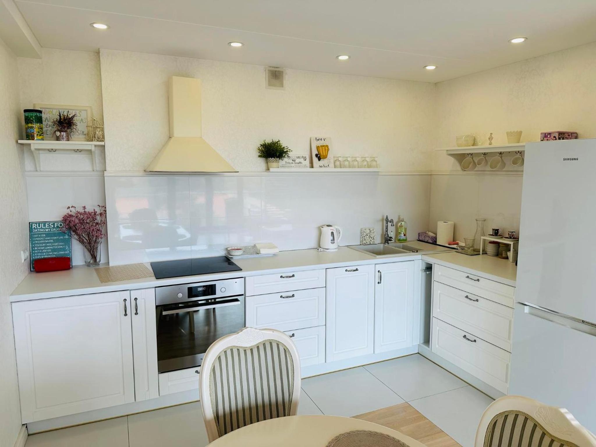 Daukanto Sea View Apartment, by luxuryrent view 3