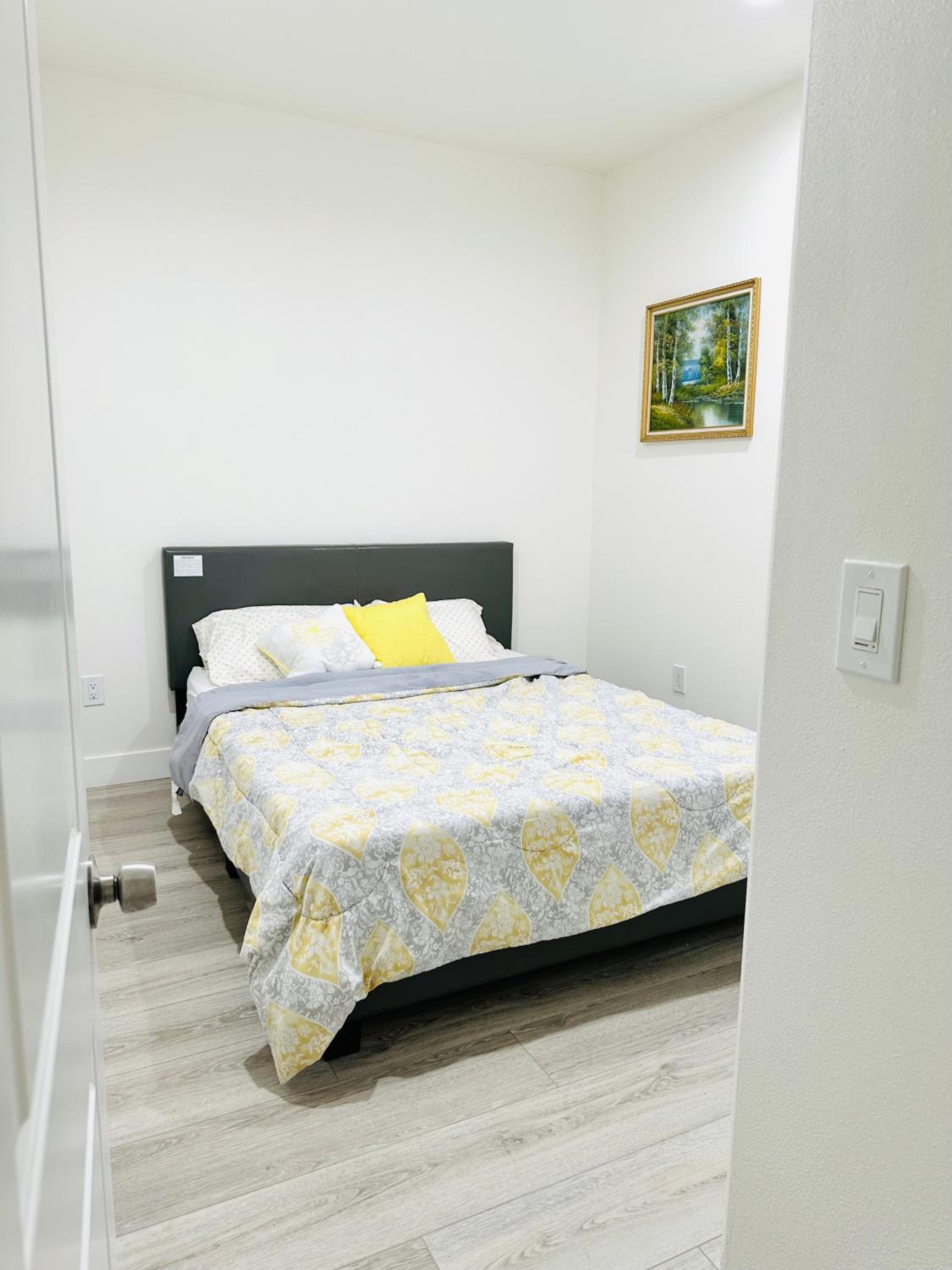 Orange County/Anaheim Vacations - New 2-story house 3 bedrooms 3 bathrooms in Anaheim near Disneyland - Property Image 6