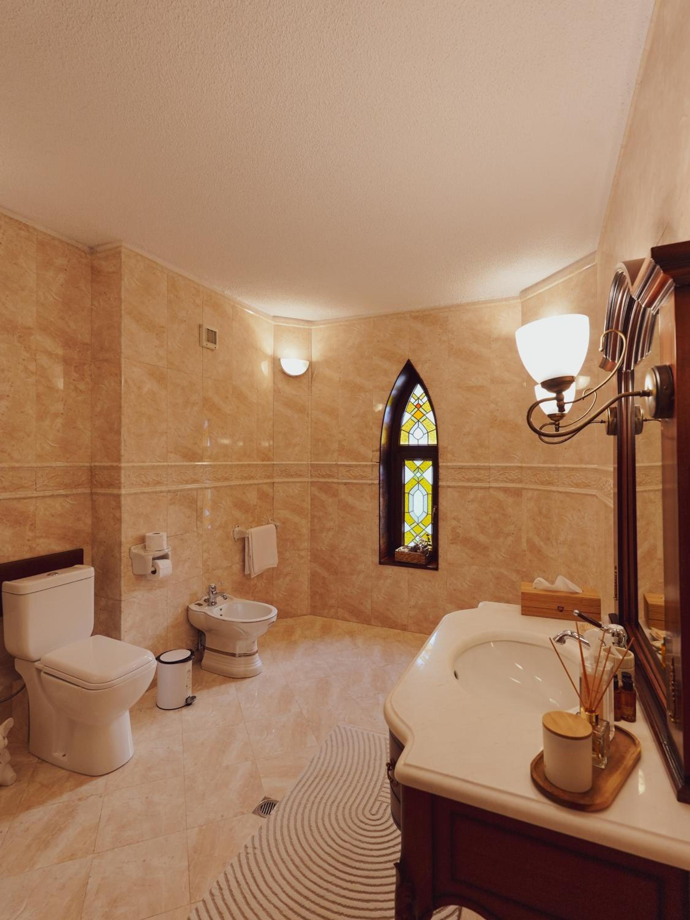 The Castle - Your unique way of retreat