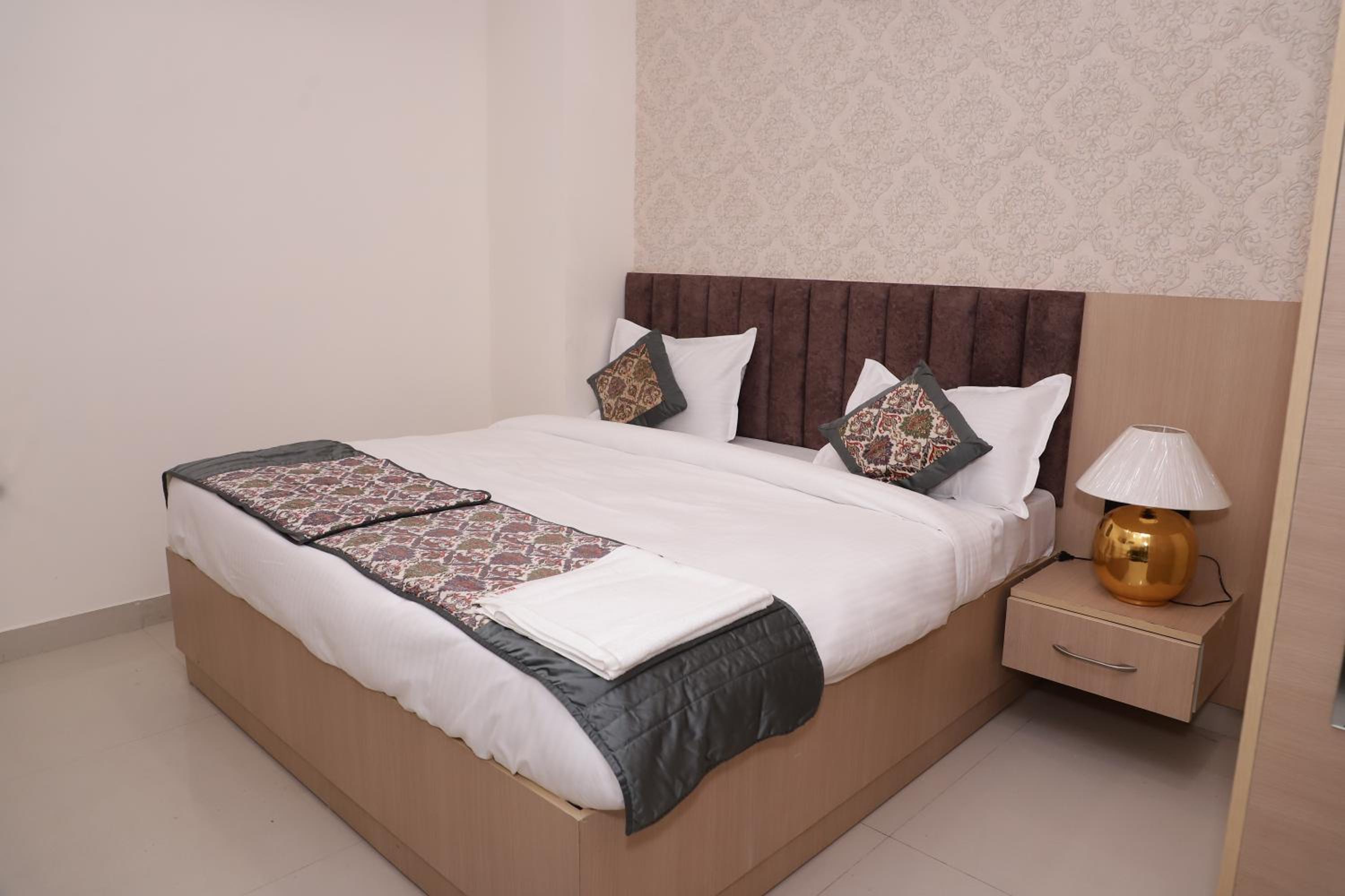 Super Townhouse Magnolia Suites