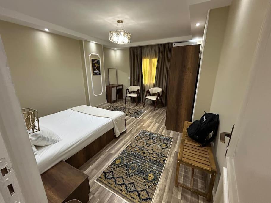 Skyline luxury hotel apartments 5 mins from Cairo Airport