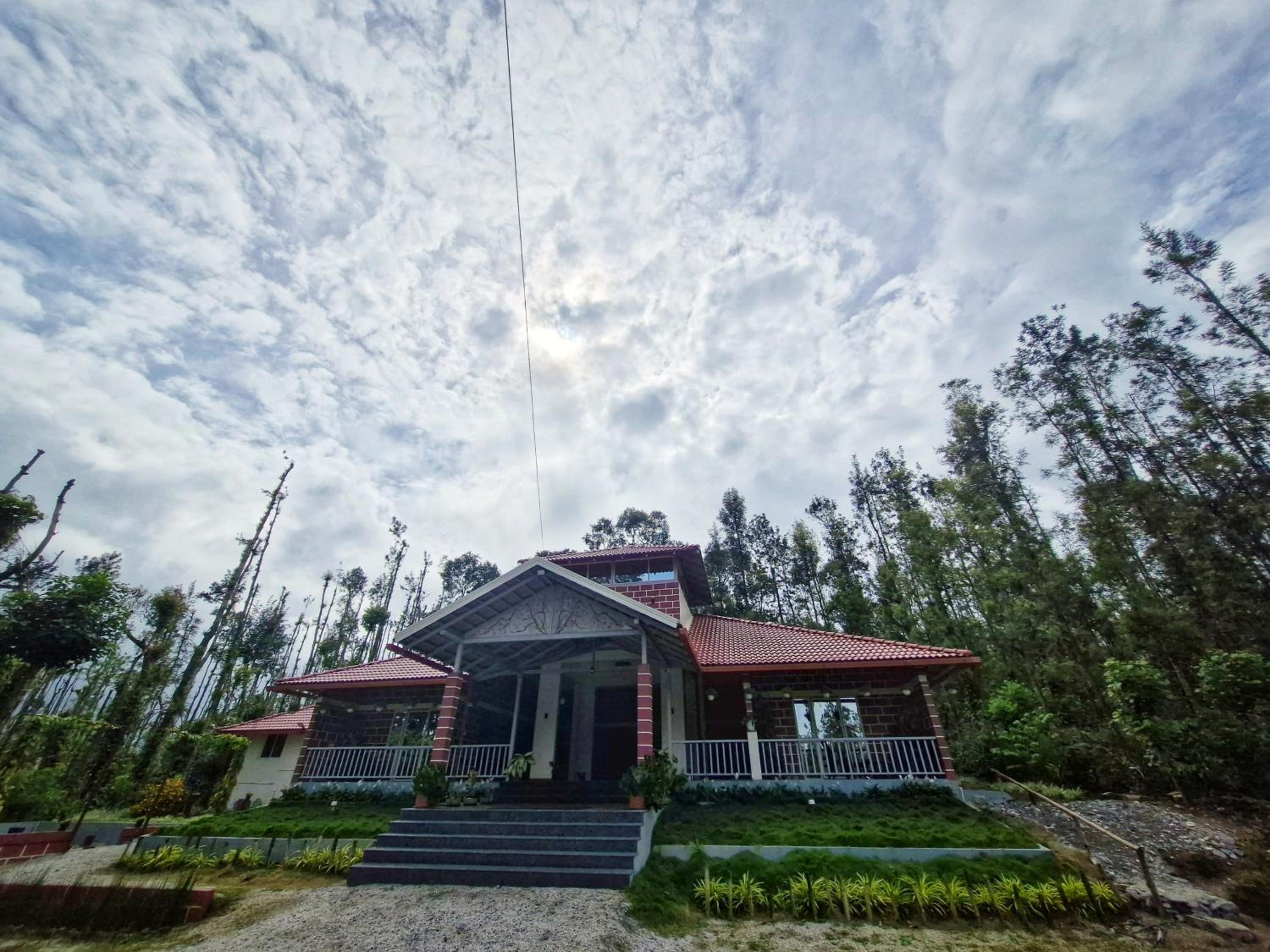 Kattegadde Homestay by Dazzle Destinations - Swimming Pool and Rooms with Private Balcony view 4