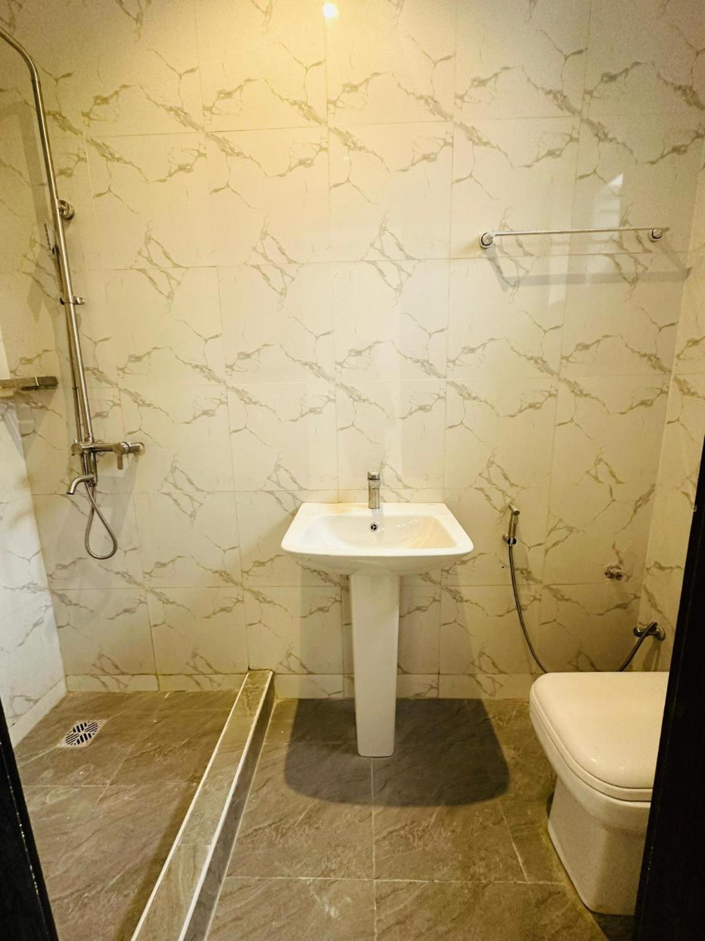Lekki Luxury Apartment with 3 Bedrooms