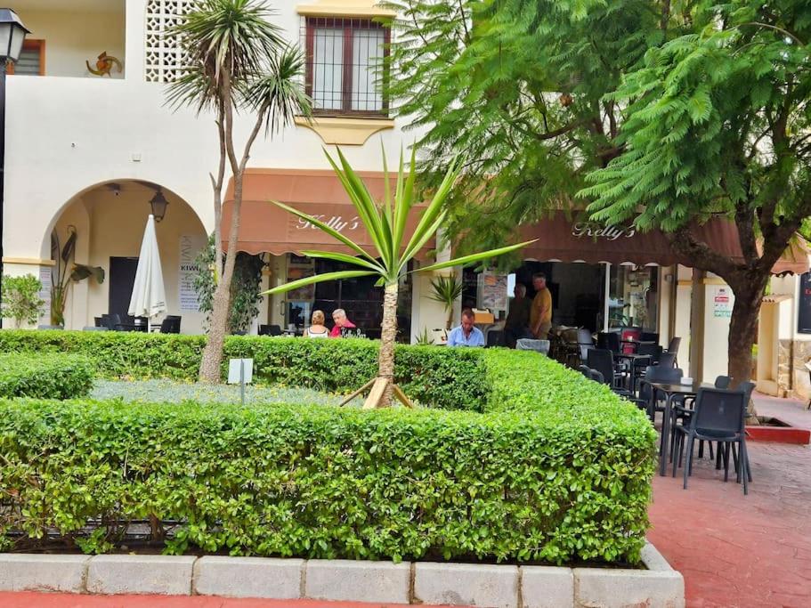 Monte Duquesa Plaza Palmeras close to Port and Beach