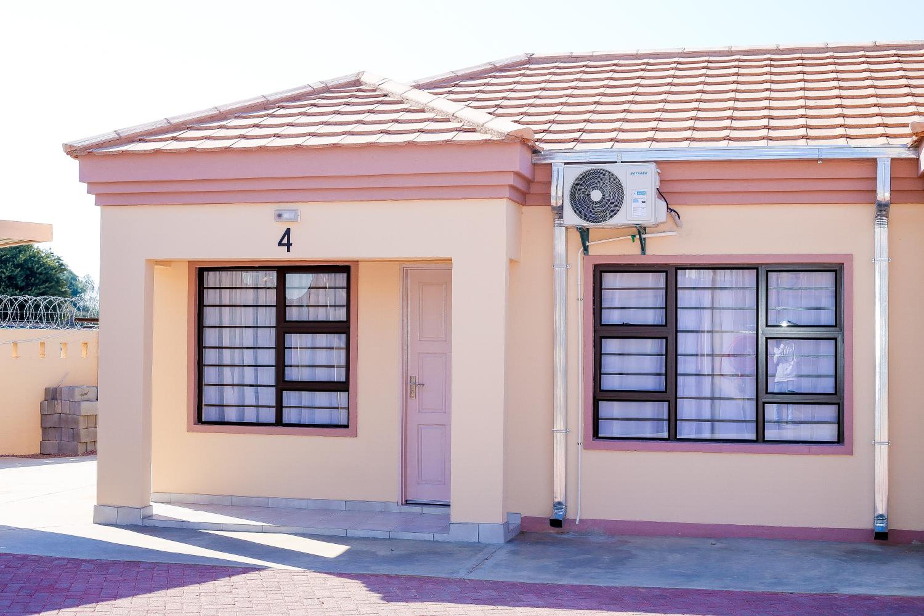 JTown CBD Self-Catering Apartment