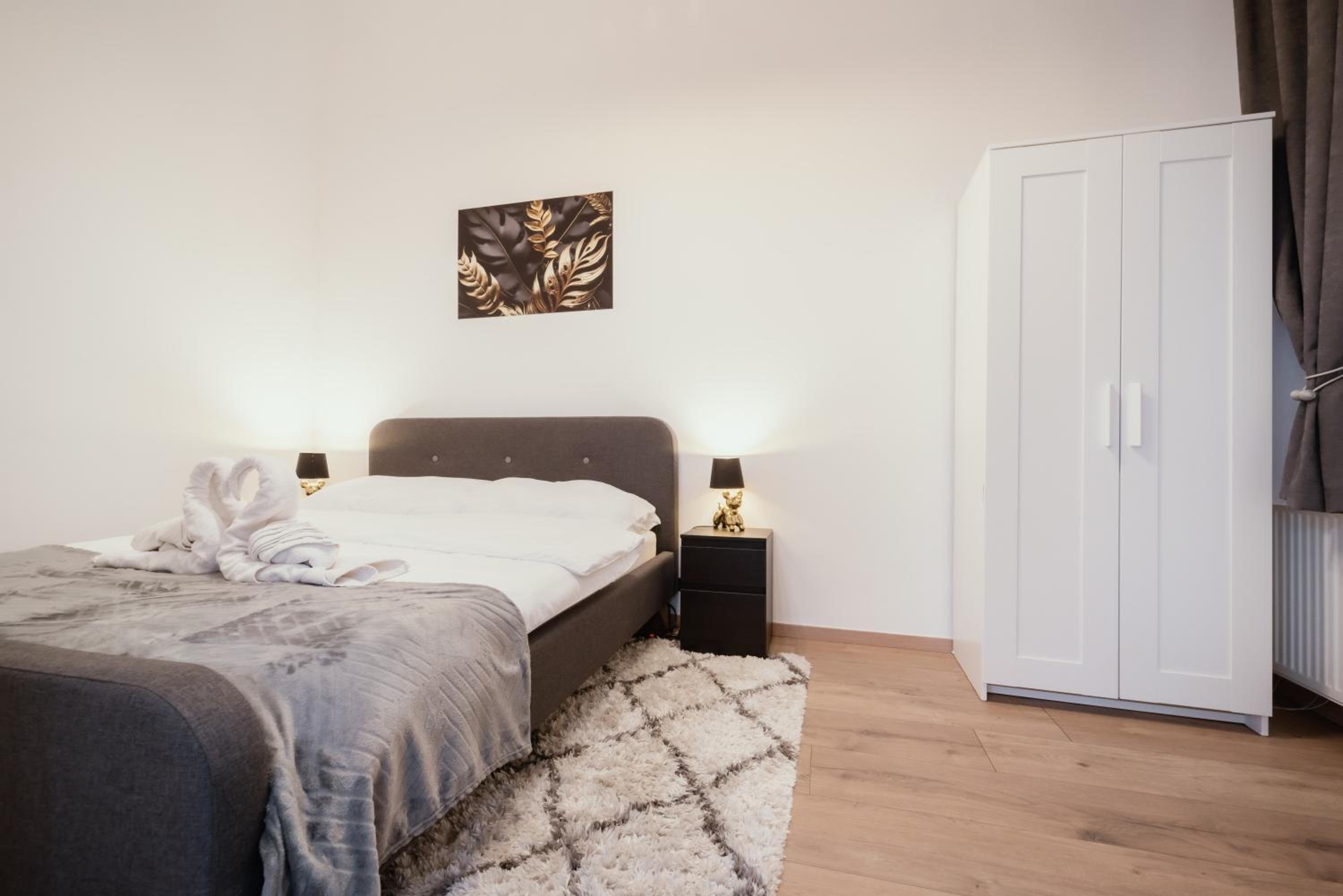 Modelia Apartment at Gellert Square view 2