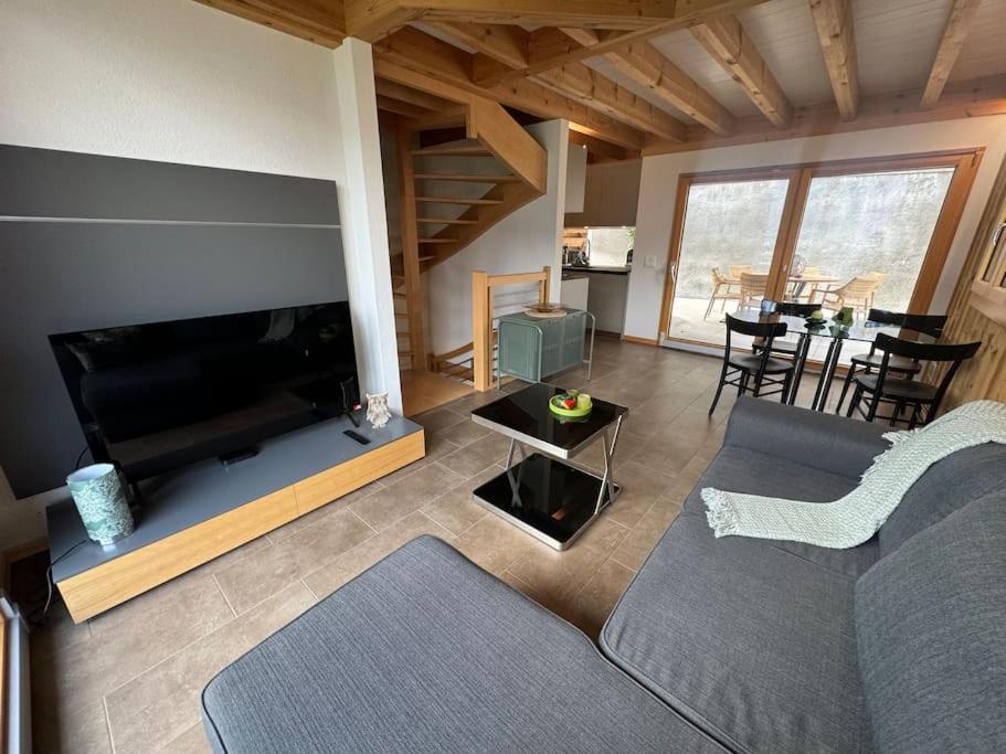 Villa mitoyenne proche des bains - Villa B4