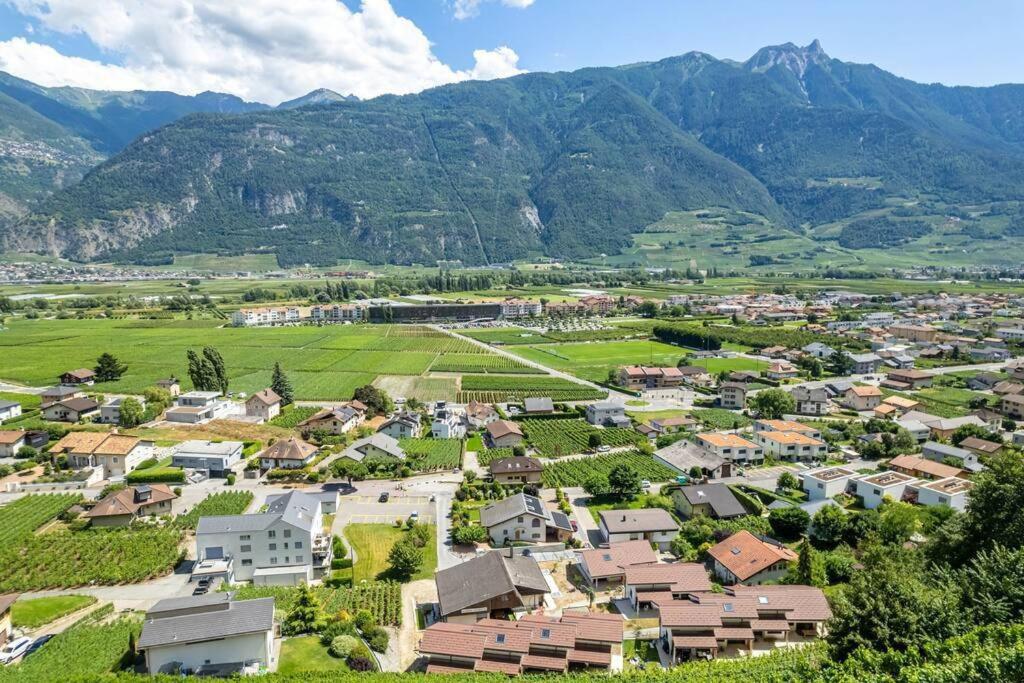 Villa mitoyenne proche des bains - Villa B4