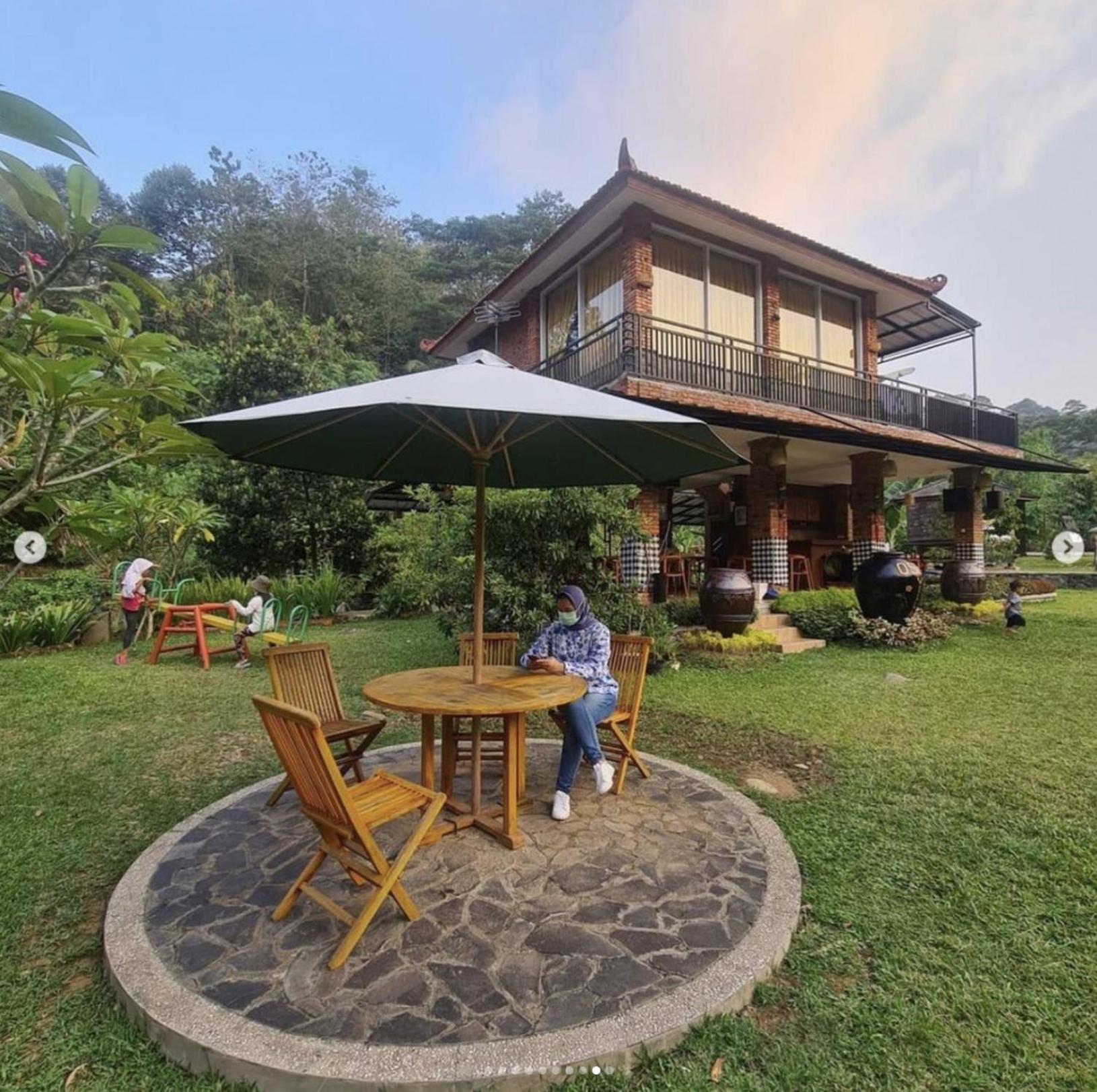 Osfa Villa