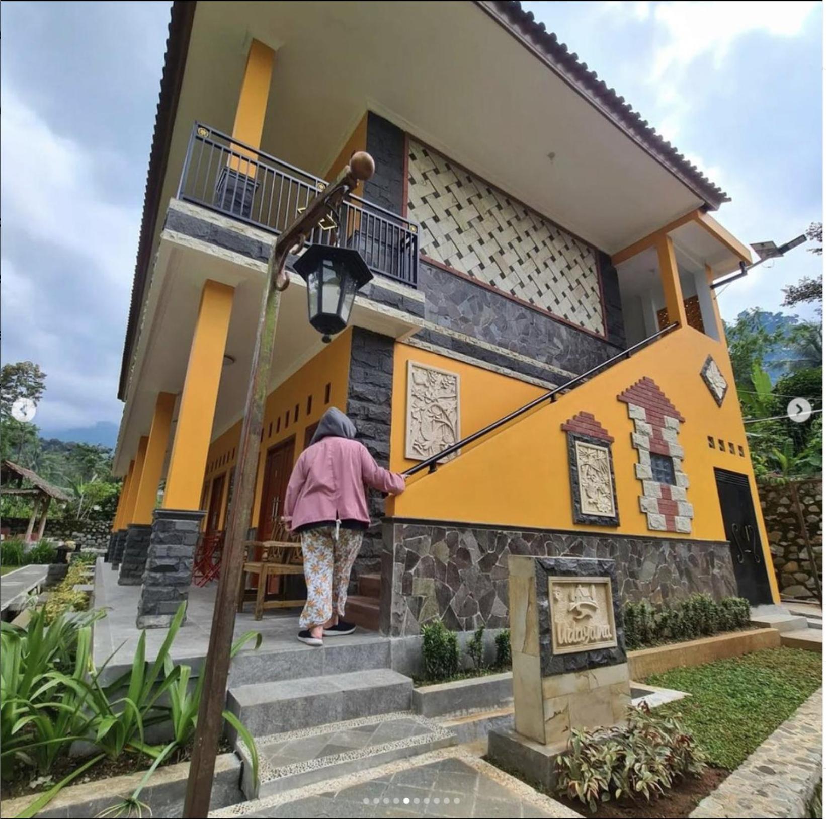 Osfa Villa