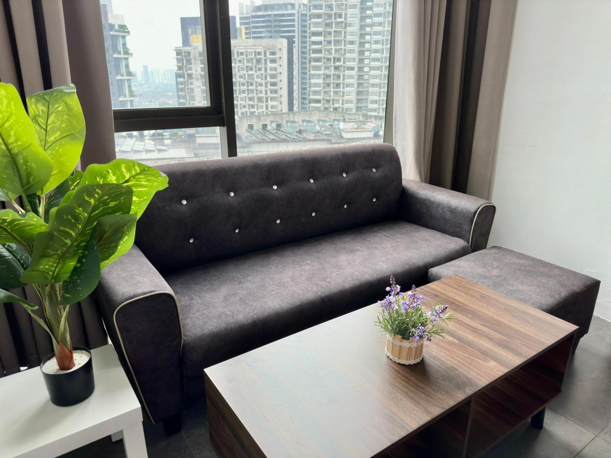 Cozy 5pax AndroidTVBOX Free Parking WiFi 1U PJPAC photo 3