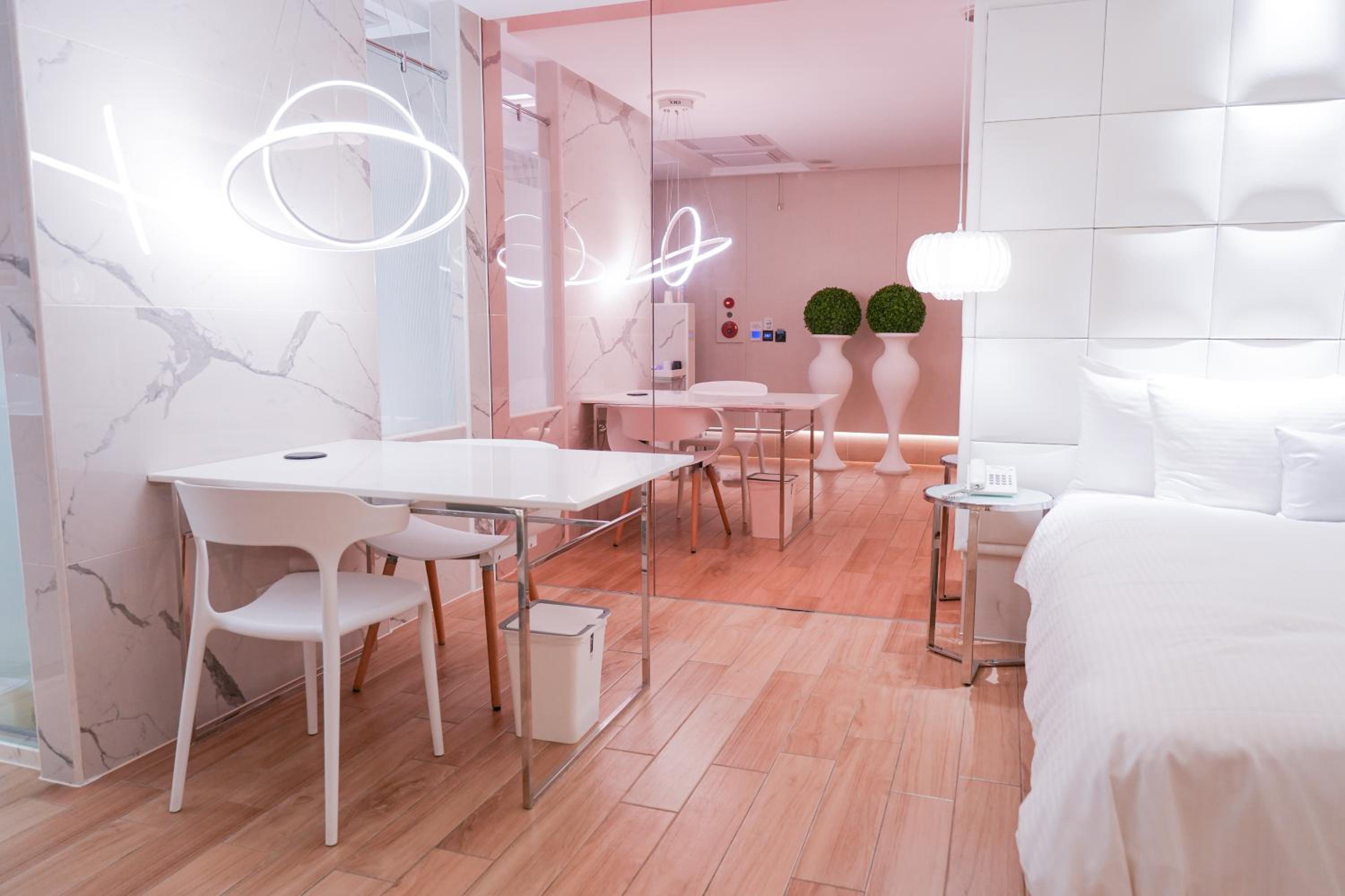 Taoyuan Vacations - MMMotel - Property Image 11