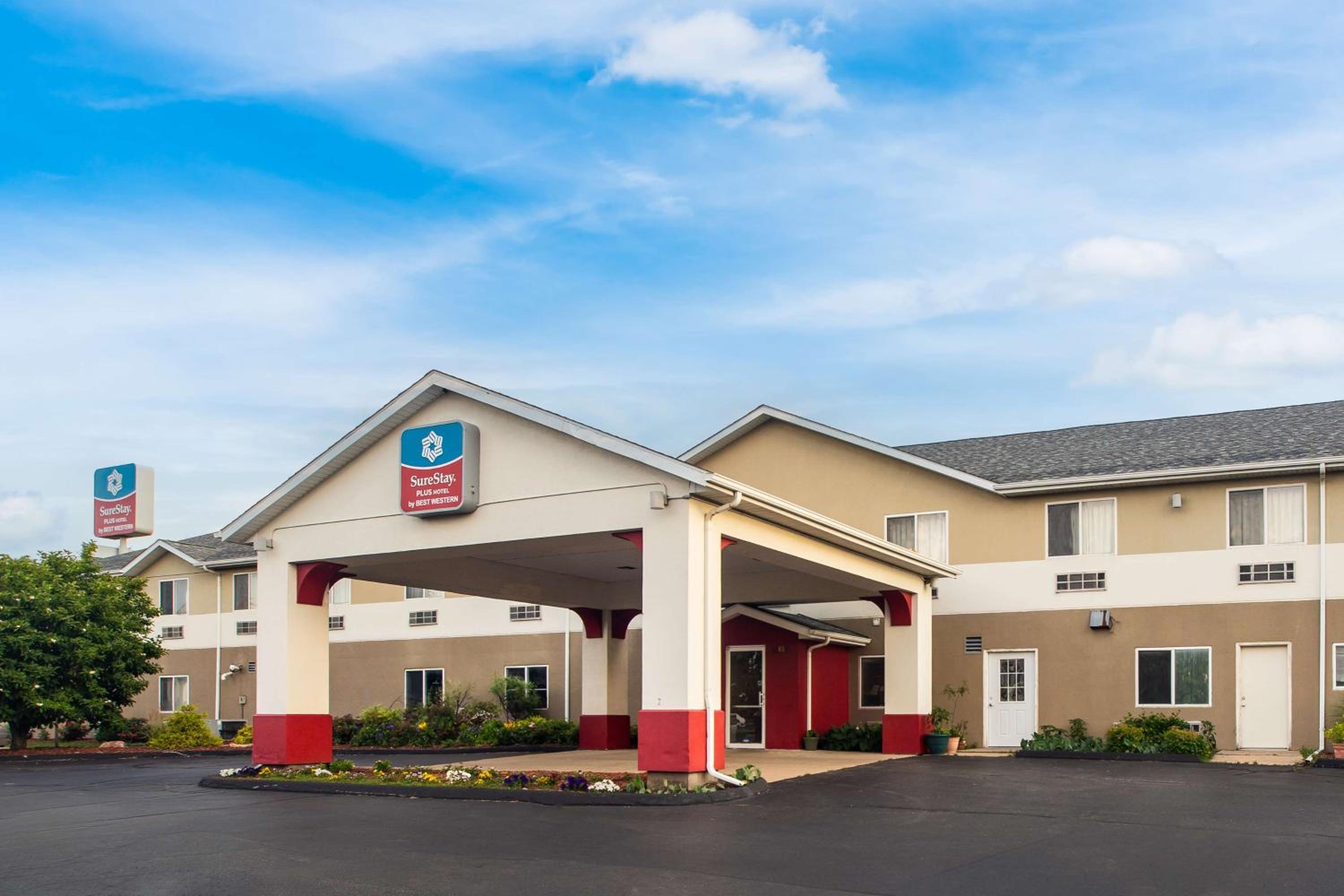 Hotel SureStay Plus Hotel by Best Western Bettendorf