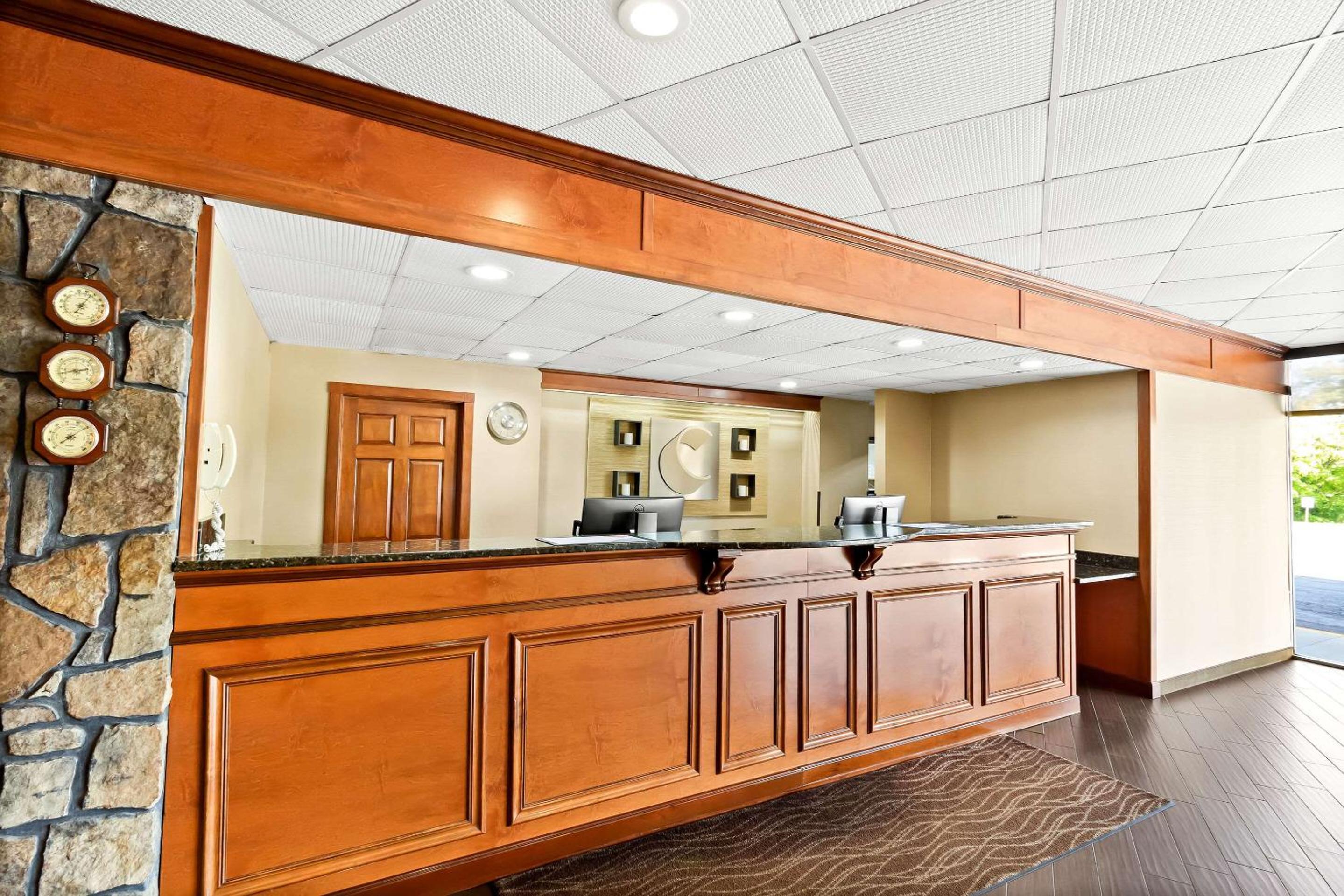 Comfort Inn Grantsville-Deep Creek Lake view 2