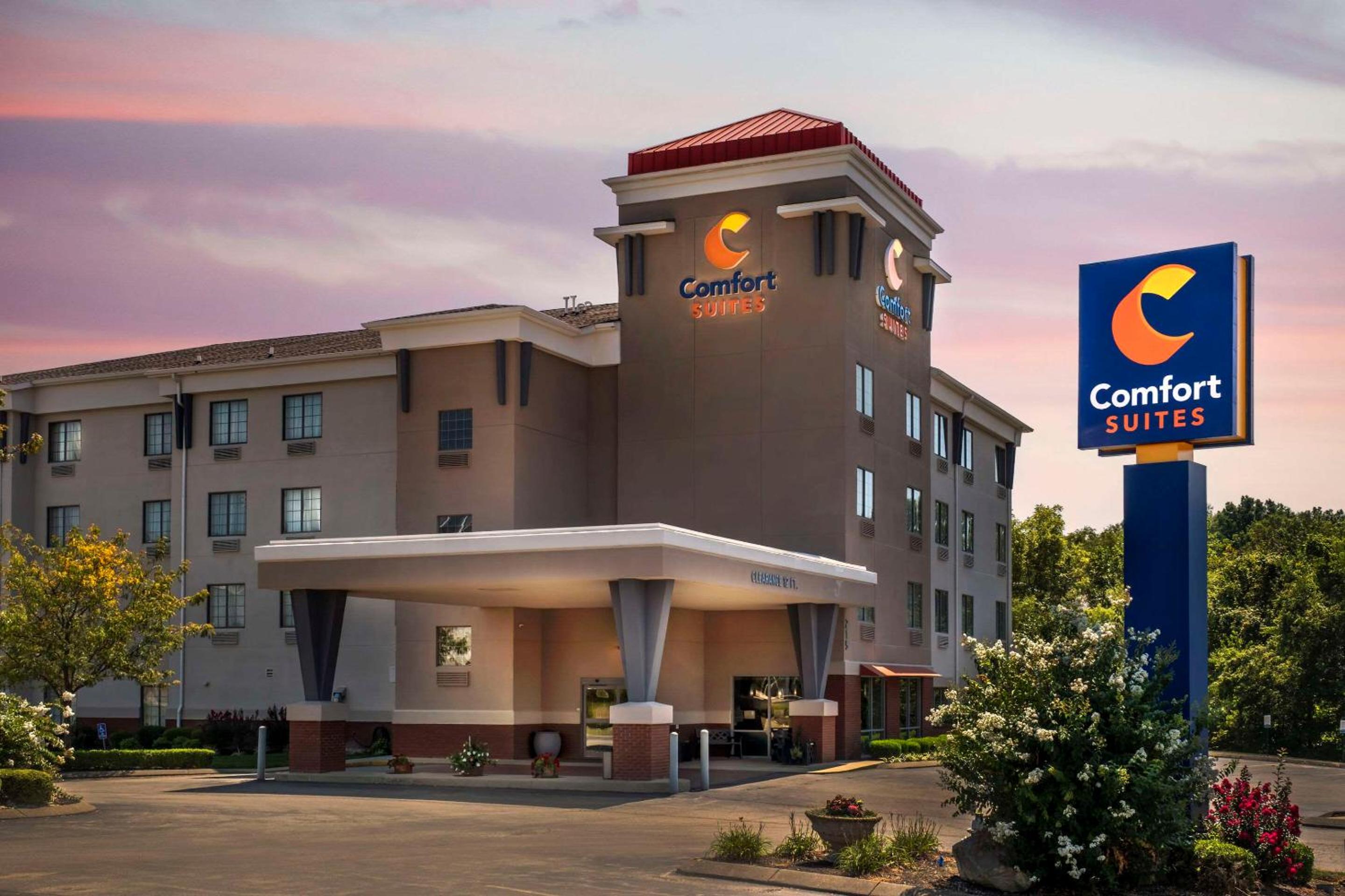 Comfort Suites Elizabethtown view 4
